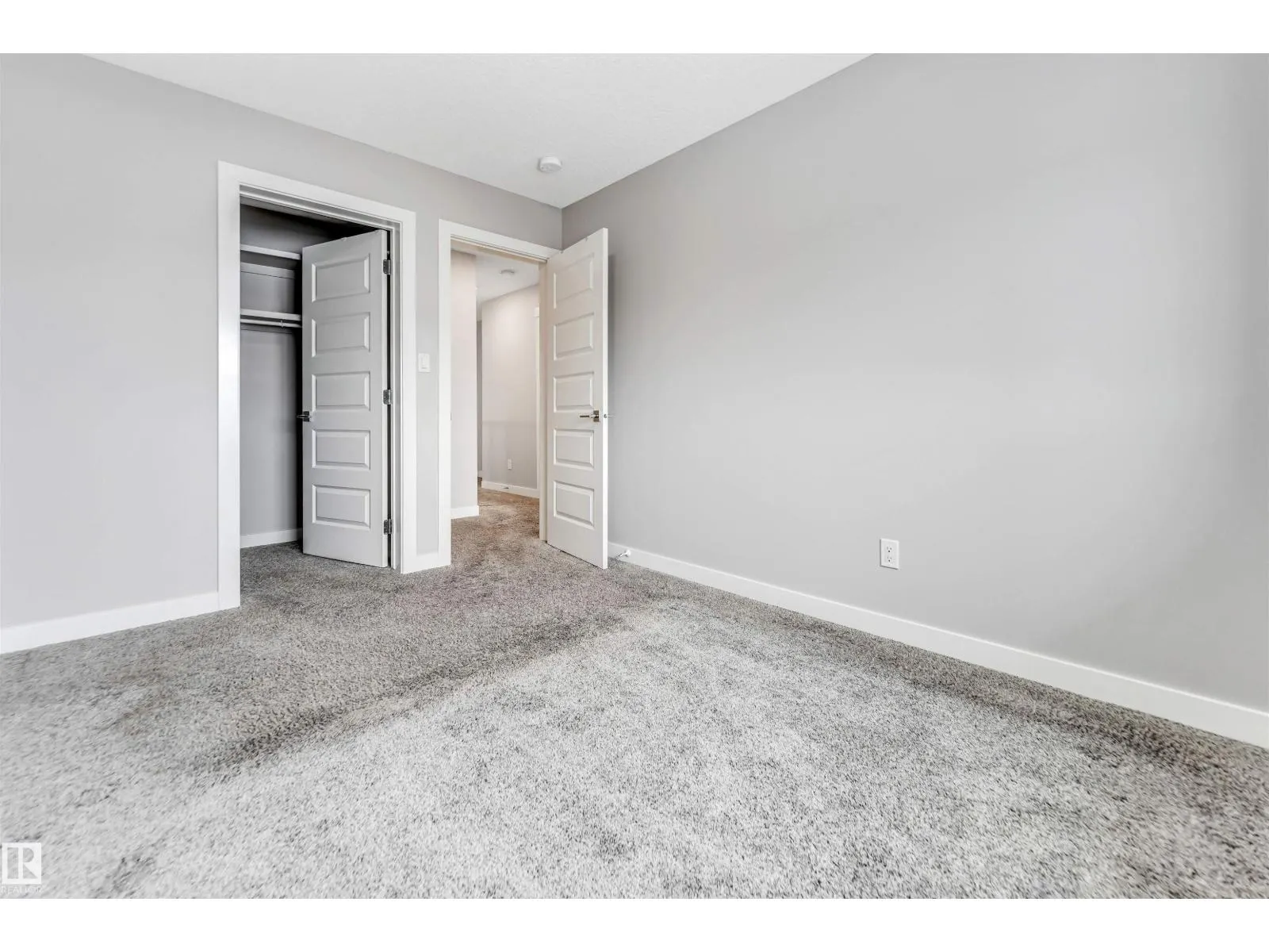 4816 37 ST