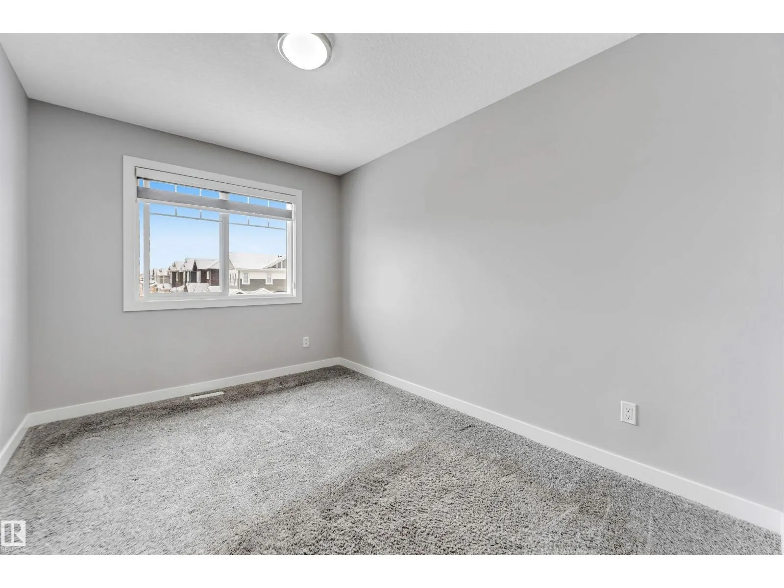 4816 37 ST