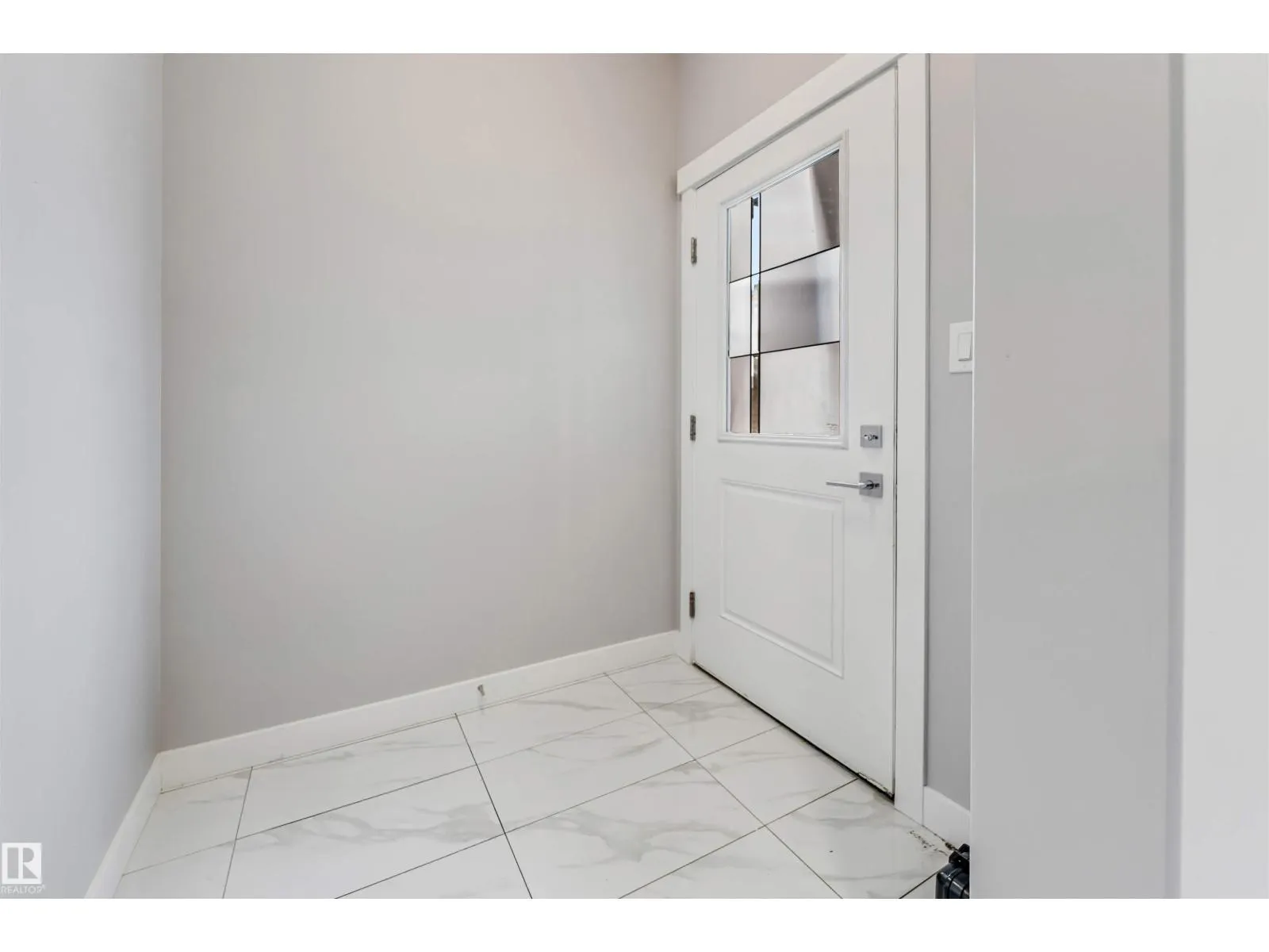 4816 37 ST