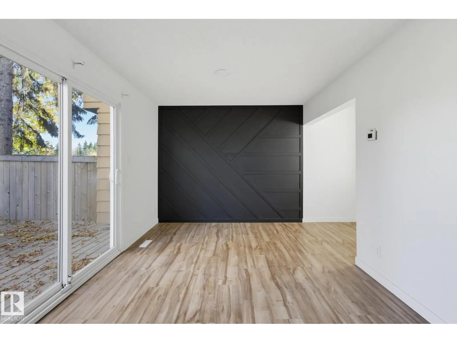 133 WOODSTOCK NW