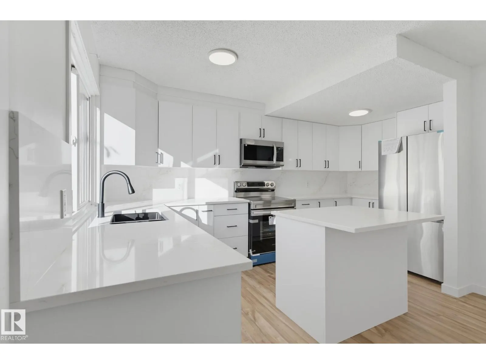 133 WOODSTOCK NW