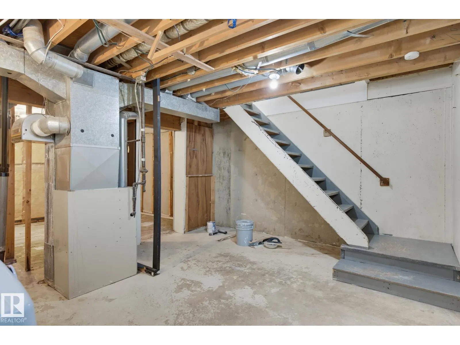 133 WOODSTOCK NW
