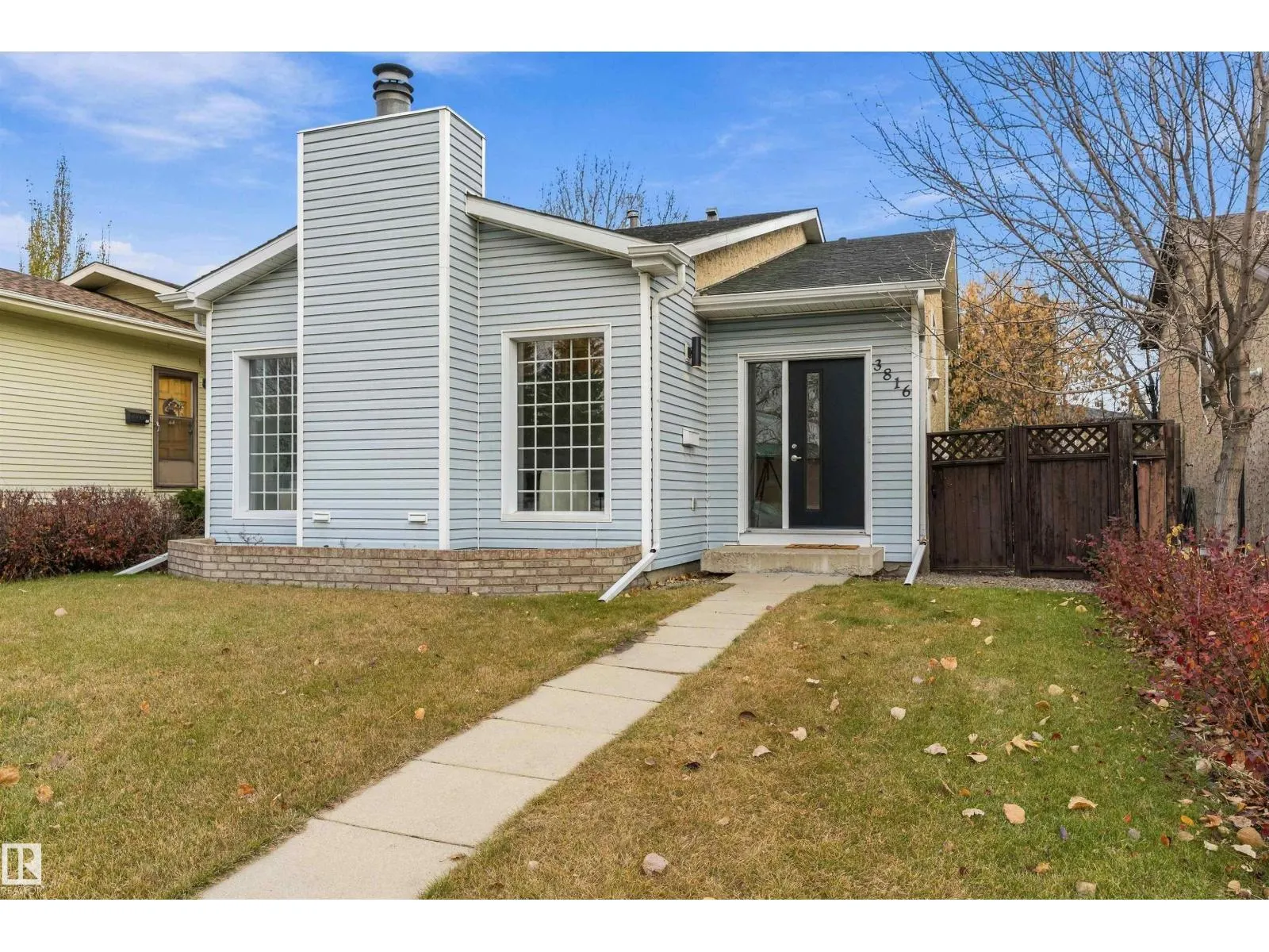 3816 41 AV NW