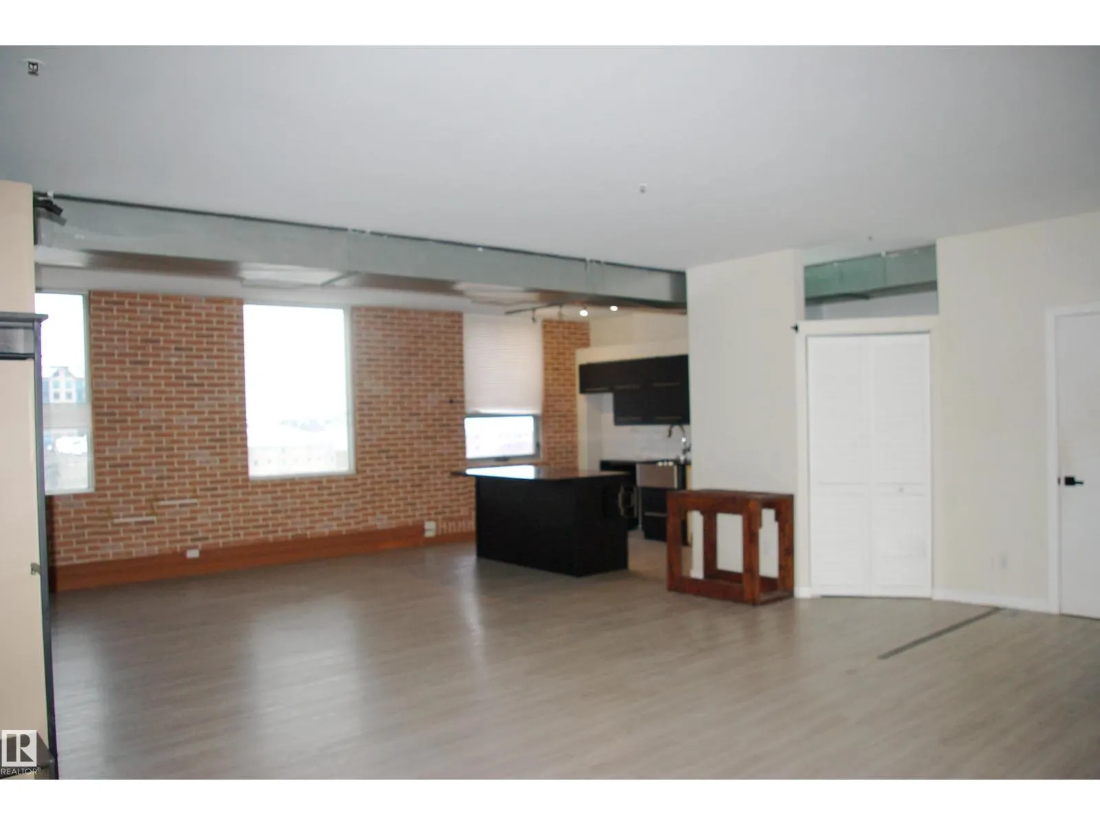 #502 10105 109 ST NW