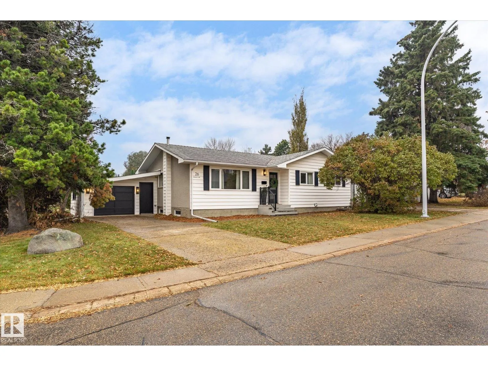 26 EAGLE DR