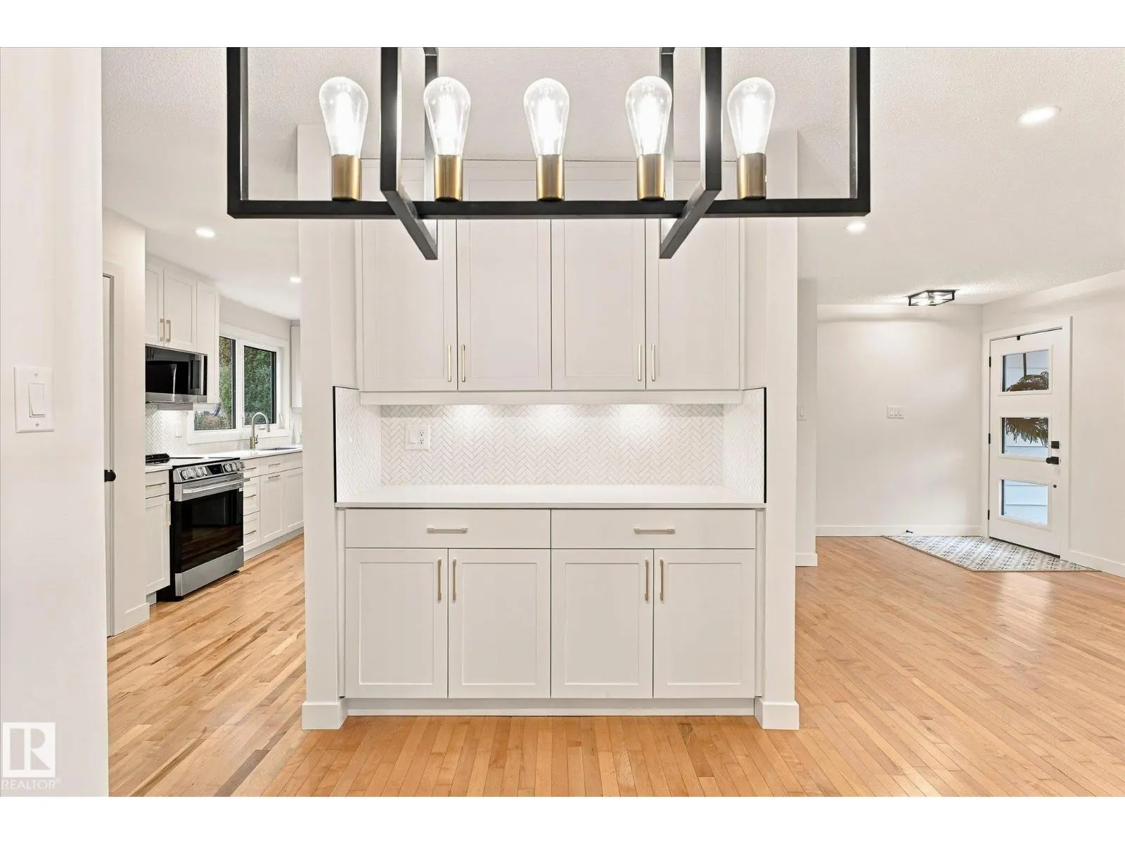 26 EAGLE DR