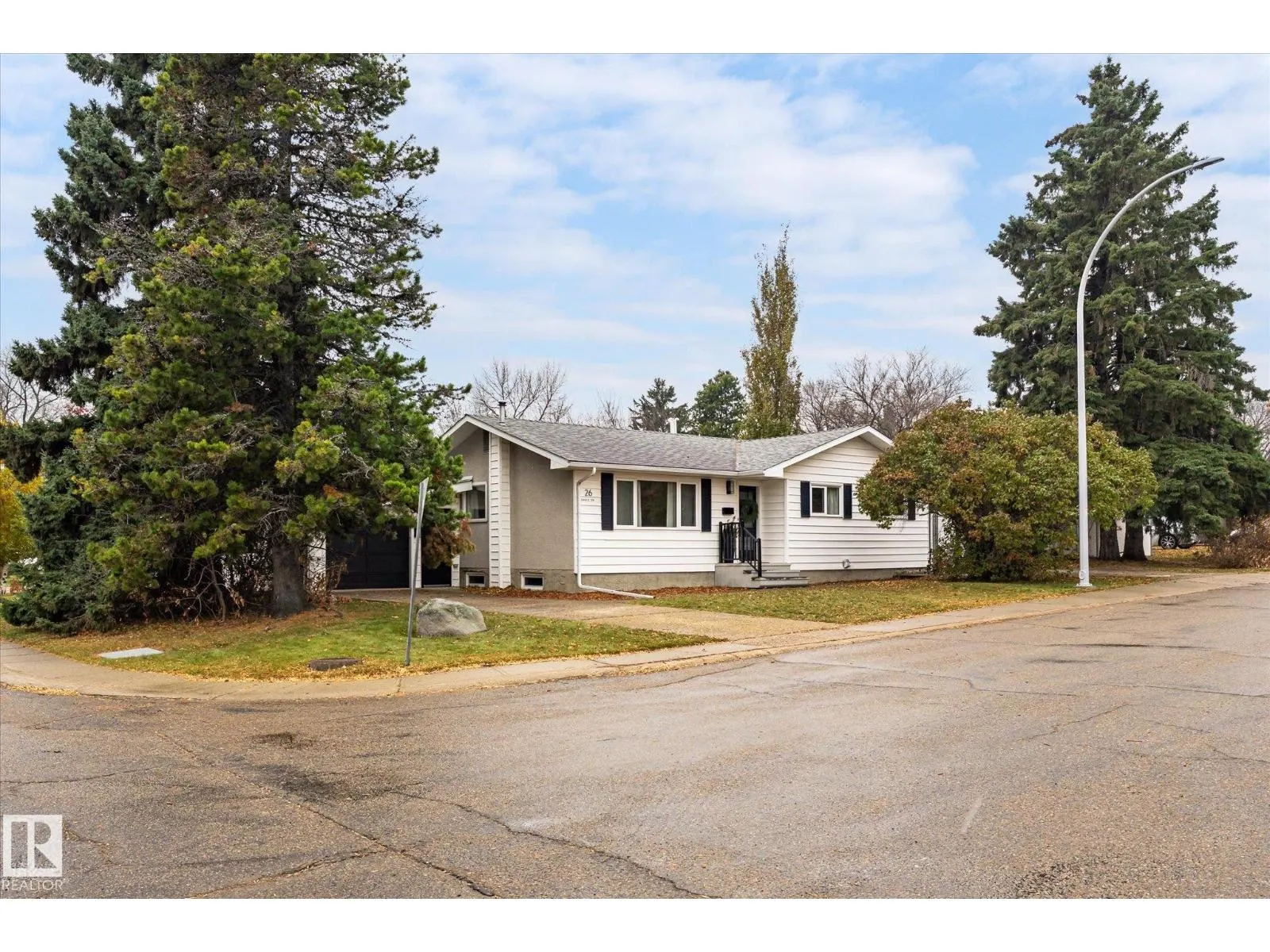 26 EAGLE DR