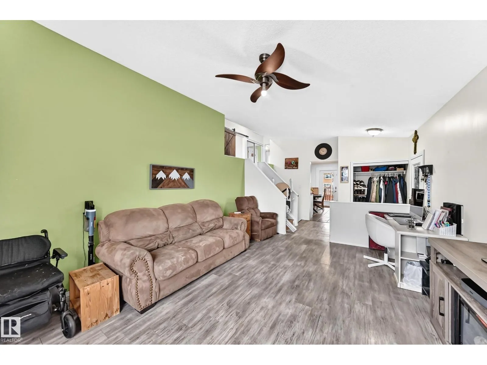 4121 41 AV NW