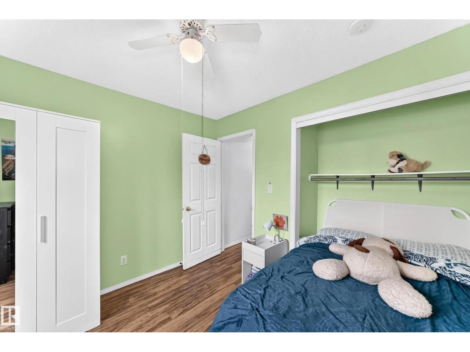 4121 41 AV NW