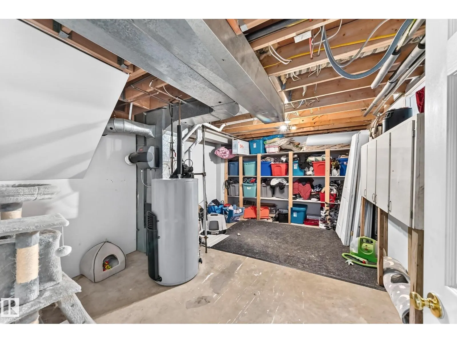 4121 41 AV NW