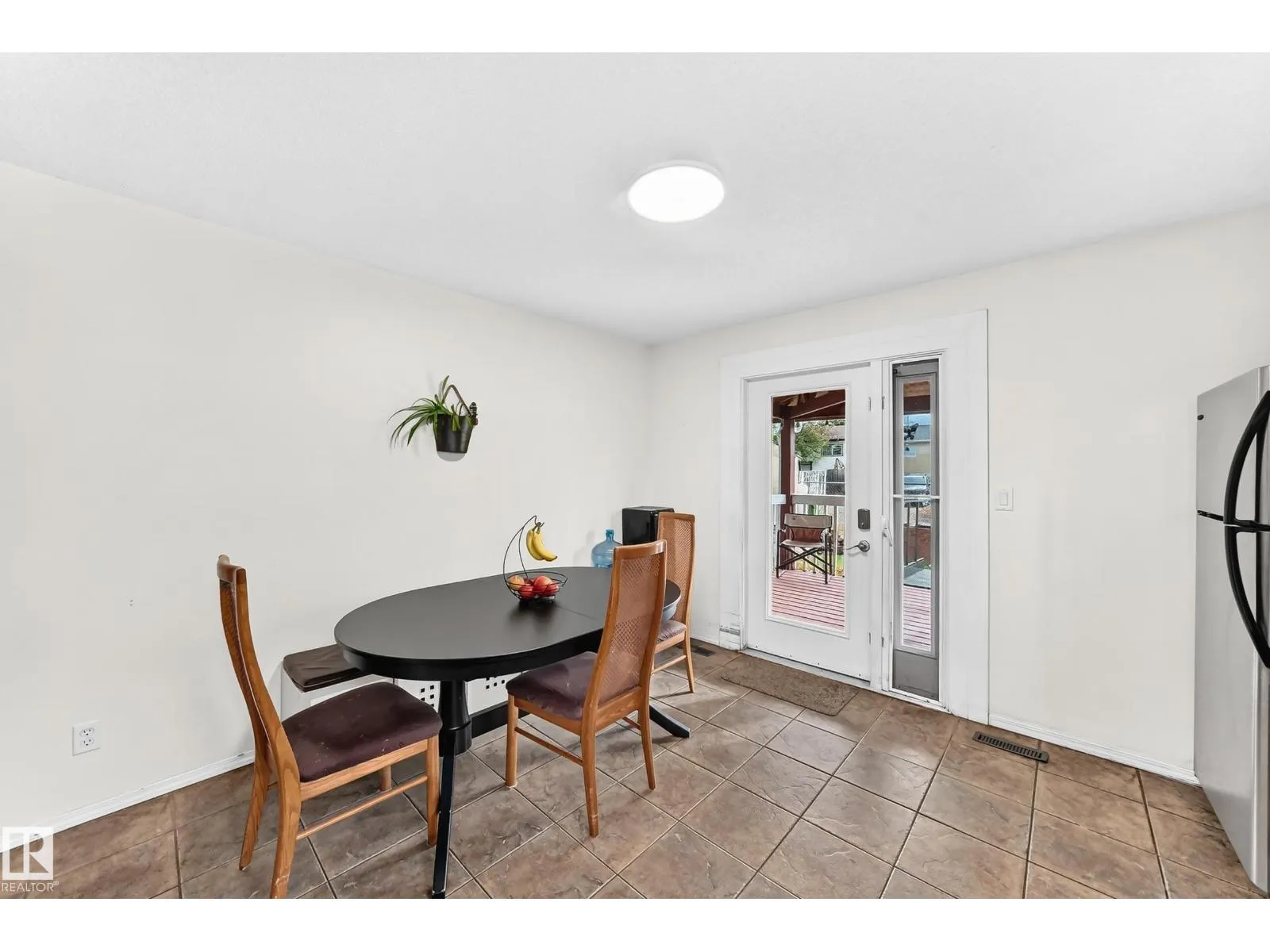4121 41 AV NW