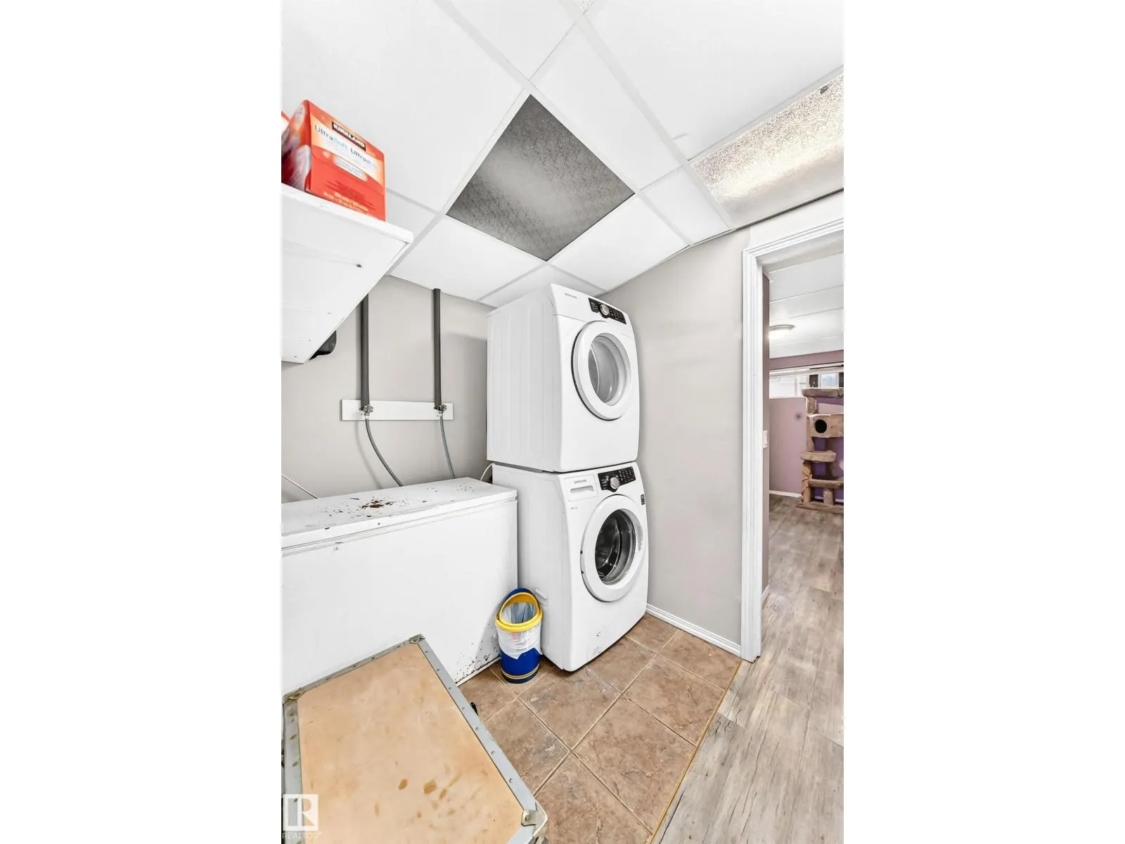 4121 41 AV NW