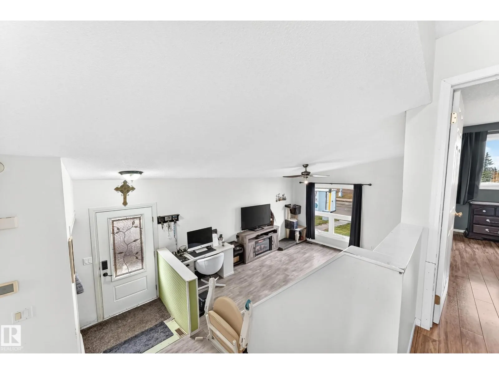 4121 41 AV NW