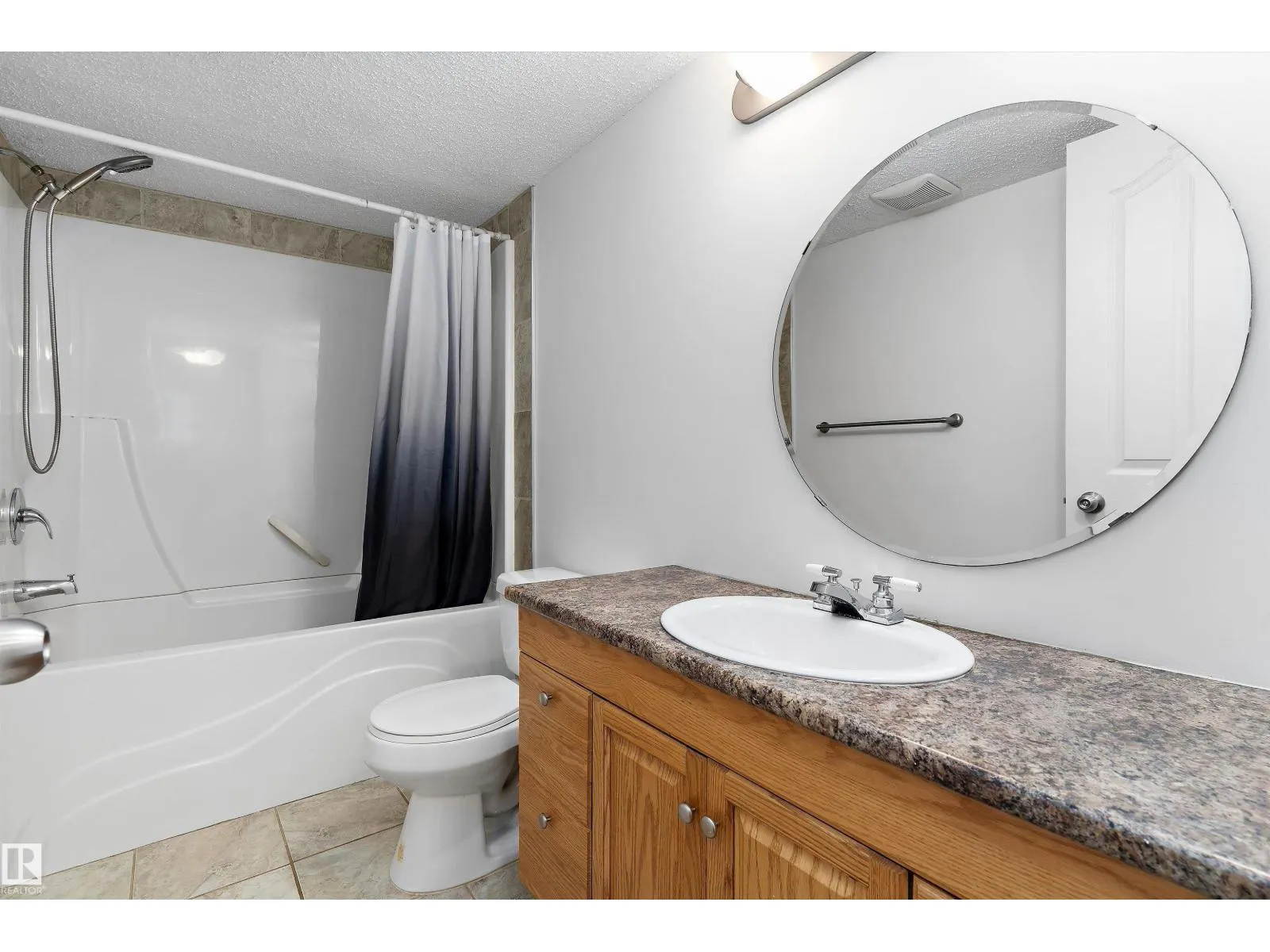 28 LEYLAND WY