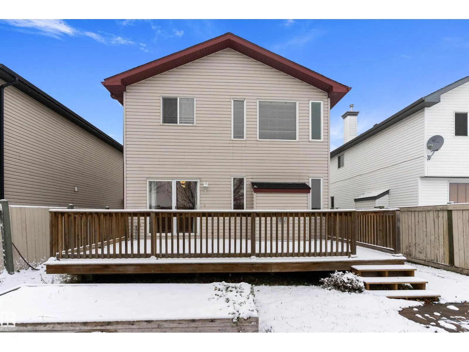28 LEYLAND WY