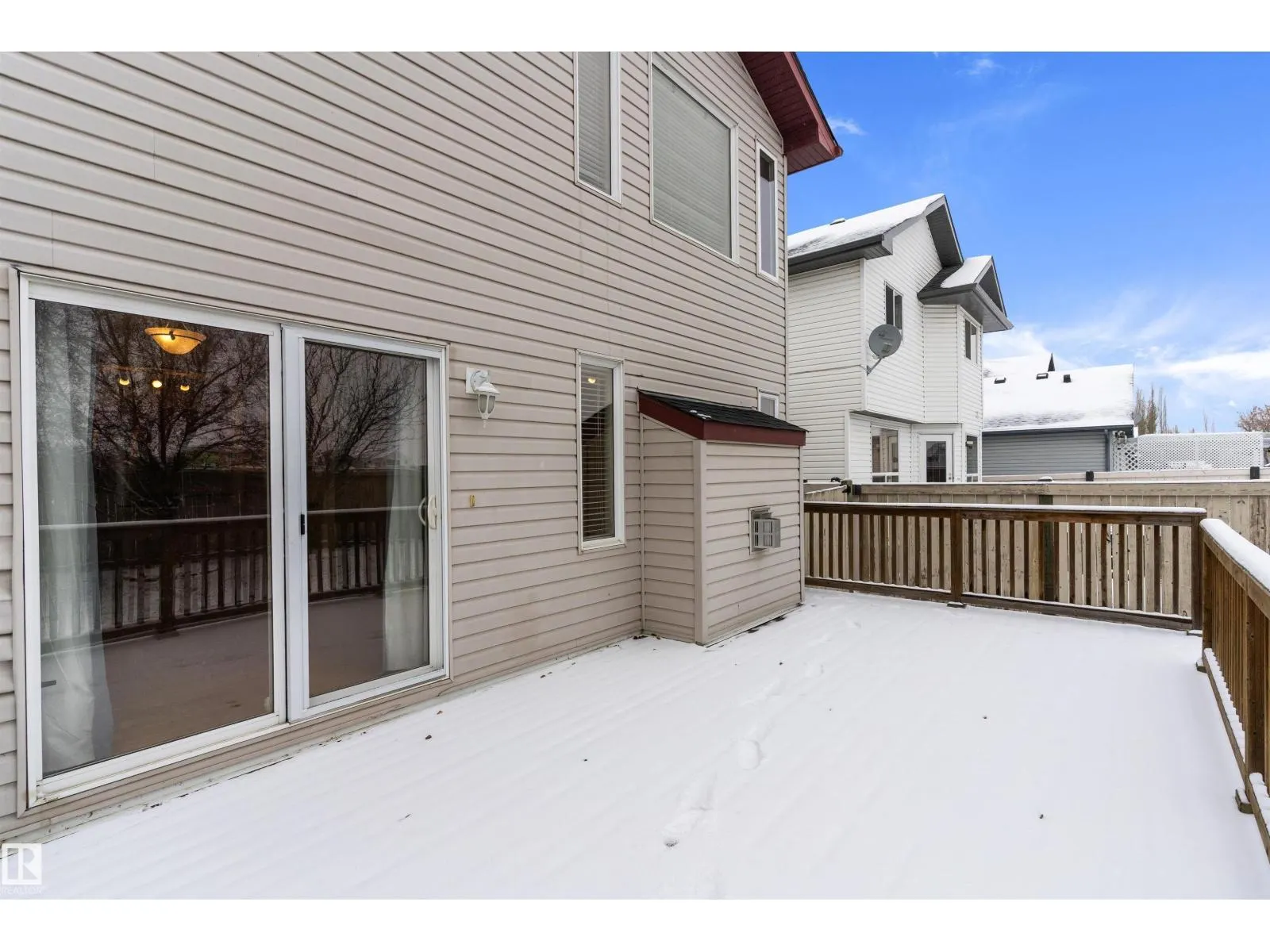 28 LEYLAND WY