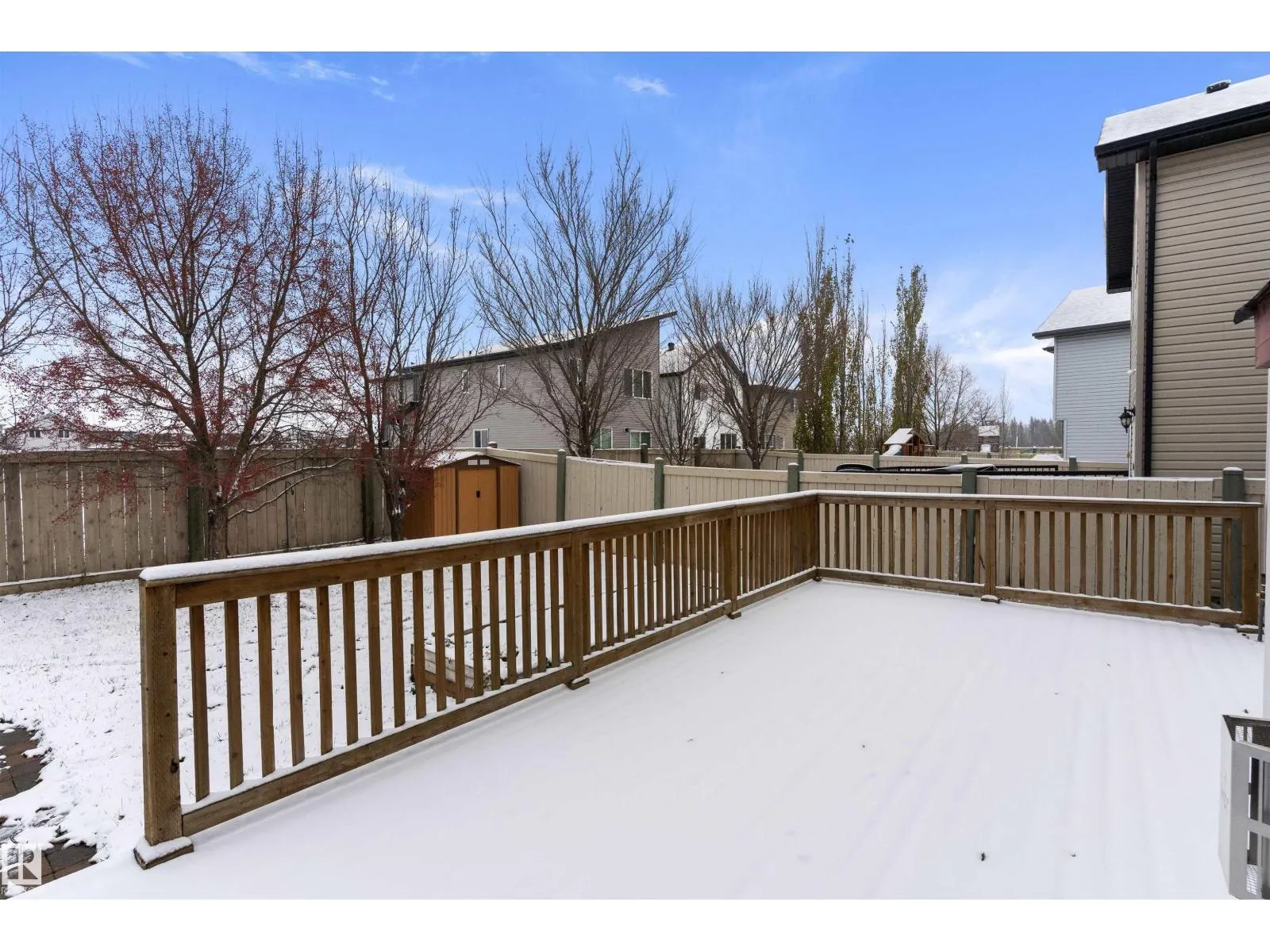 28 LEYLAND WY