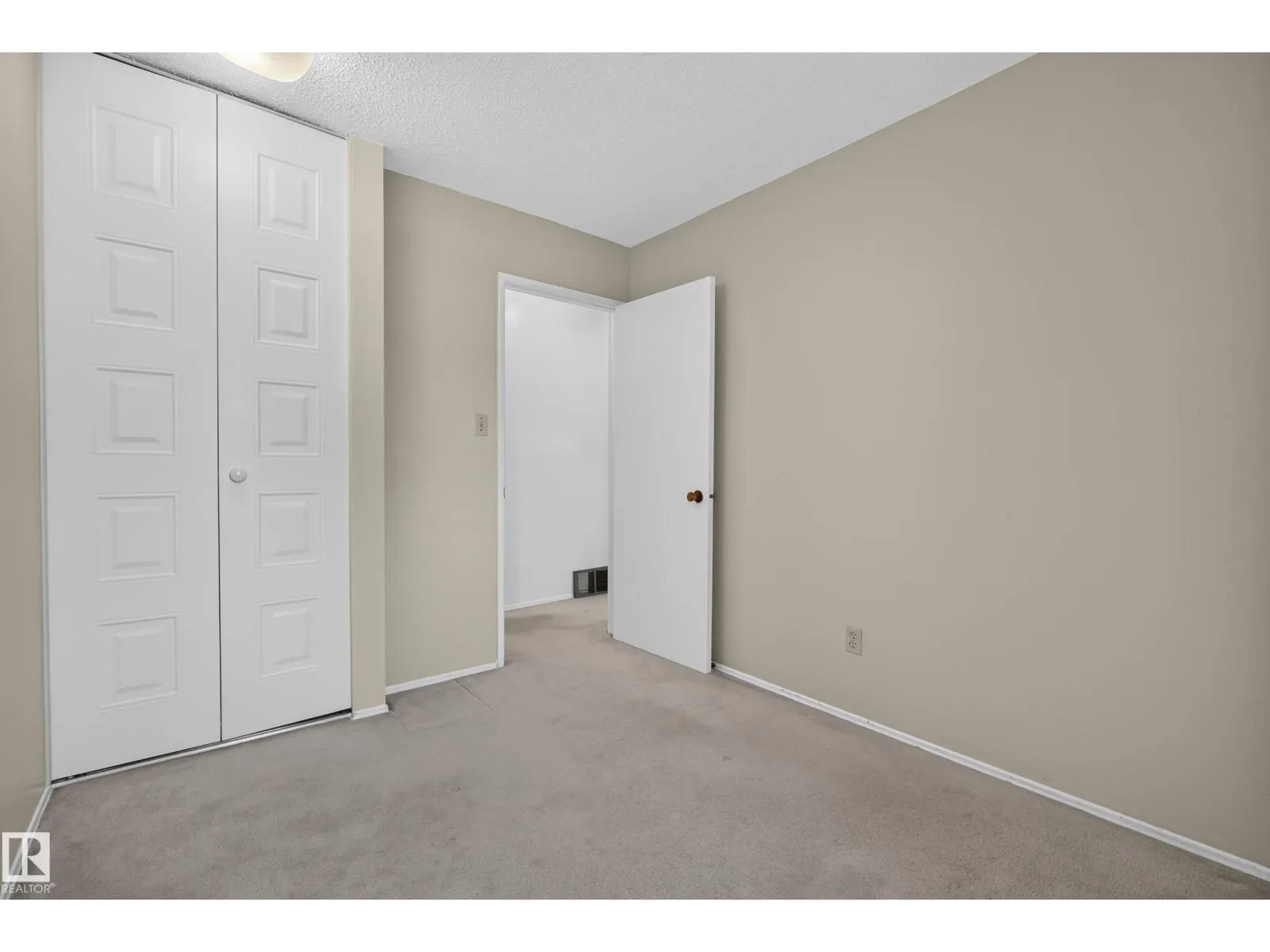 181 TUDOR LN NW