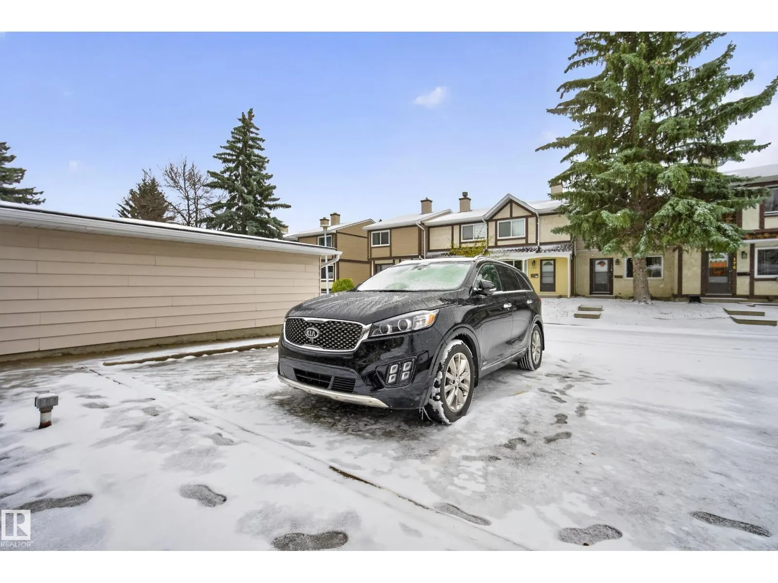 181 TUDOR LN NW