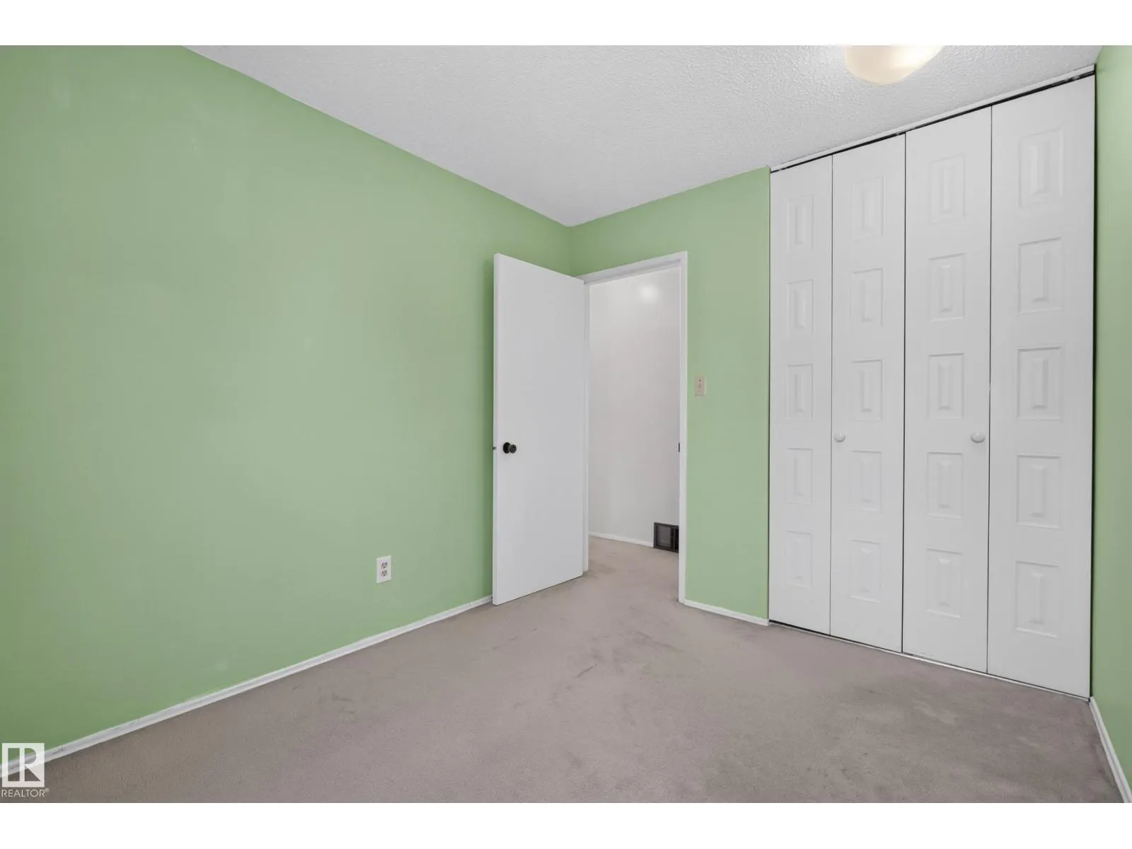 181 TUDOR LN NW