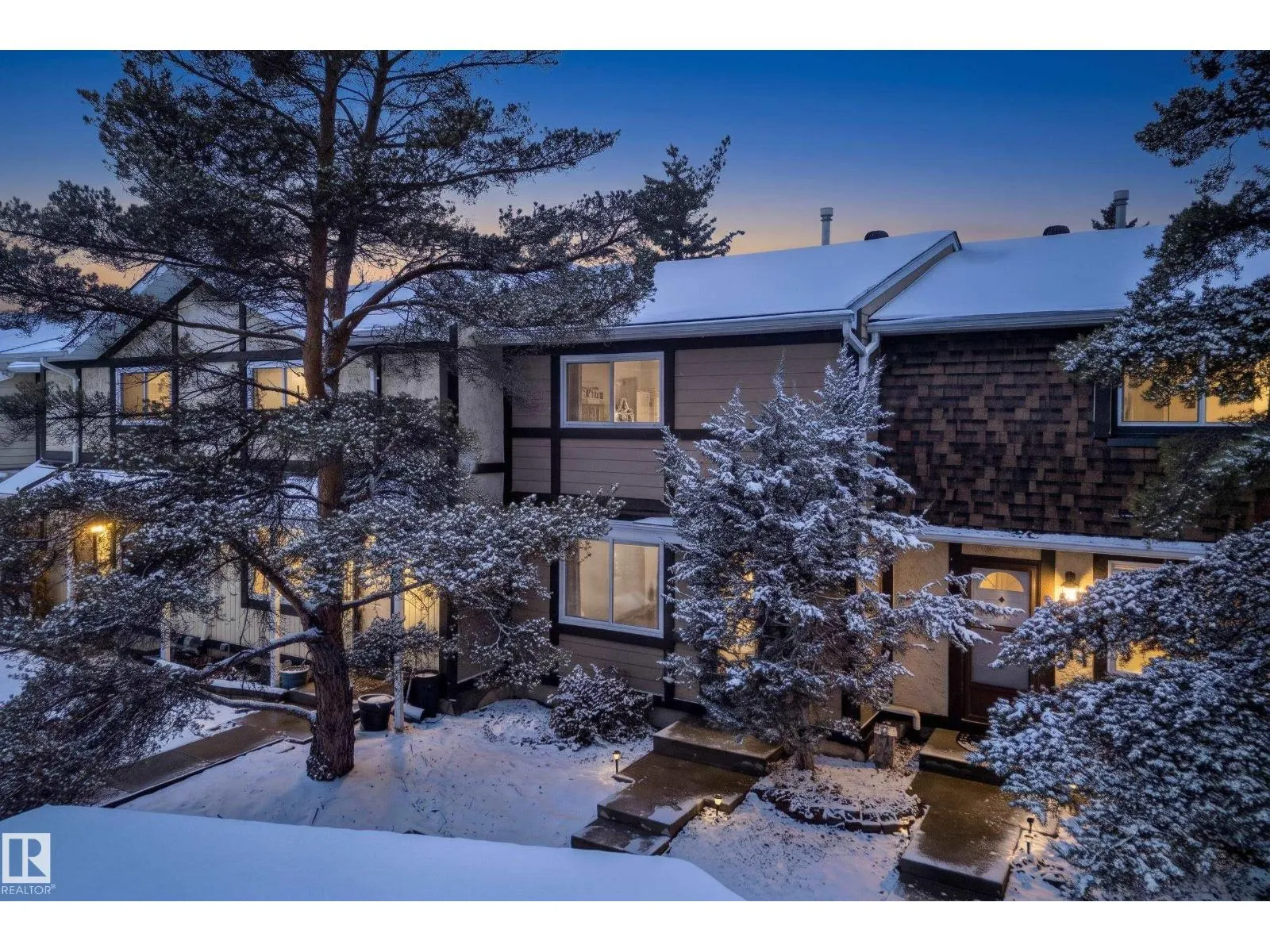 181 TUDOR LN NW