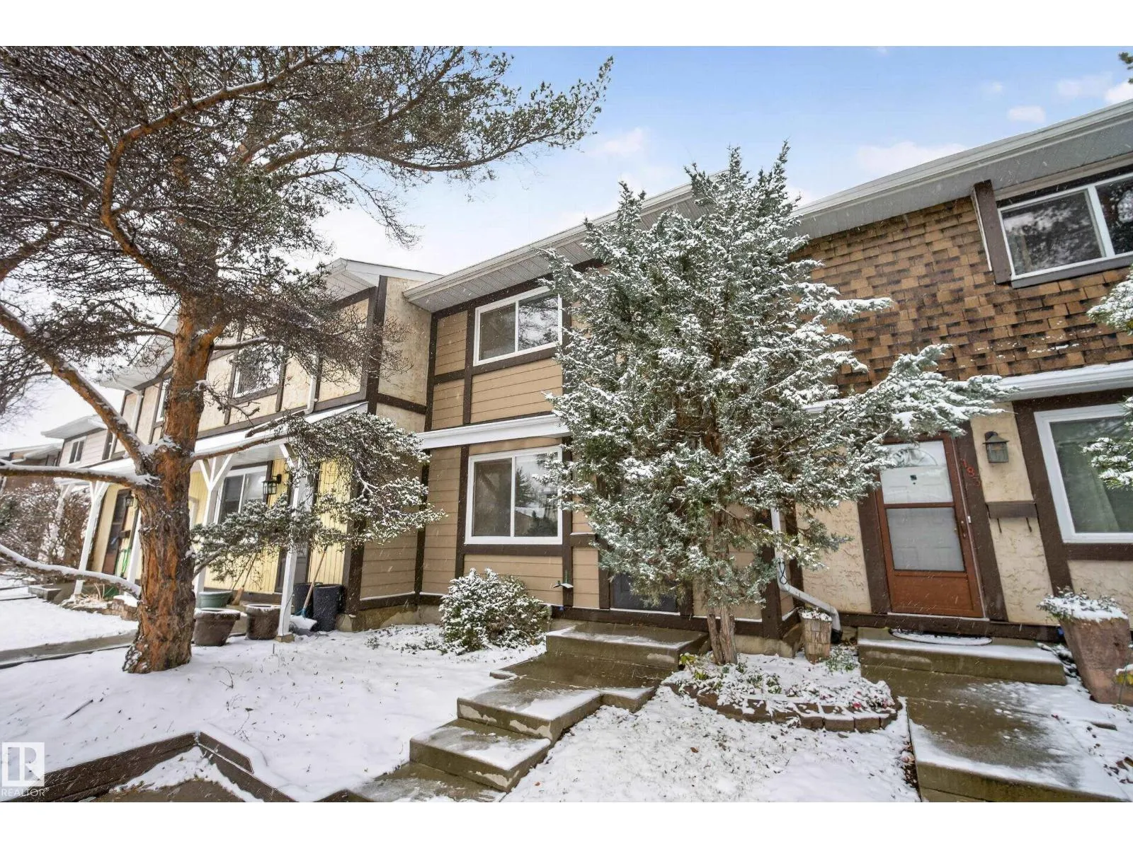 181 TUDOR LN NW
