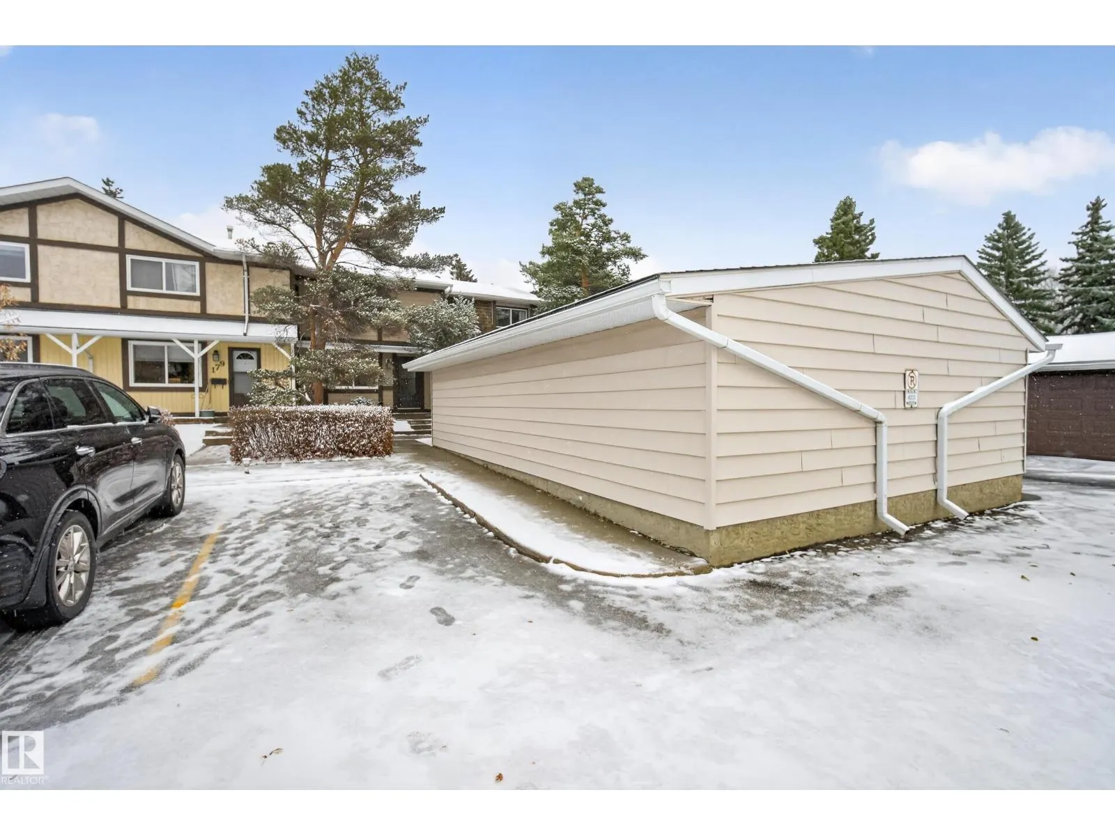 181 TUDOR LN NW