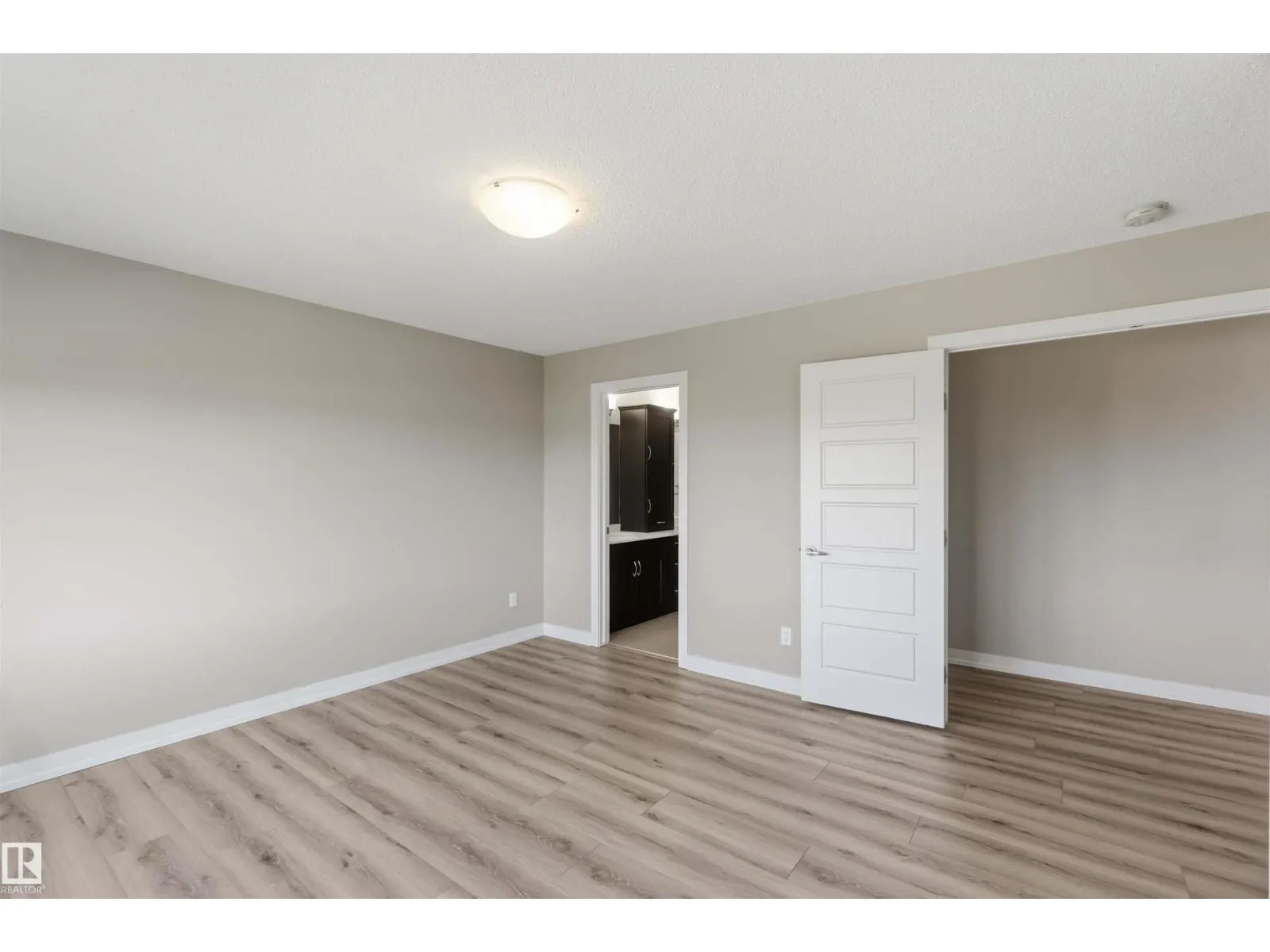 #27 17832 78 ST NW