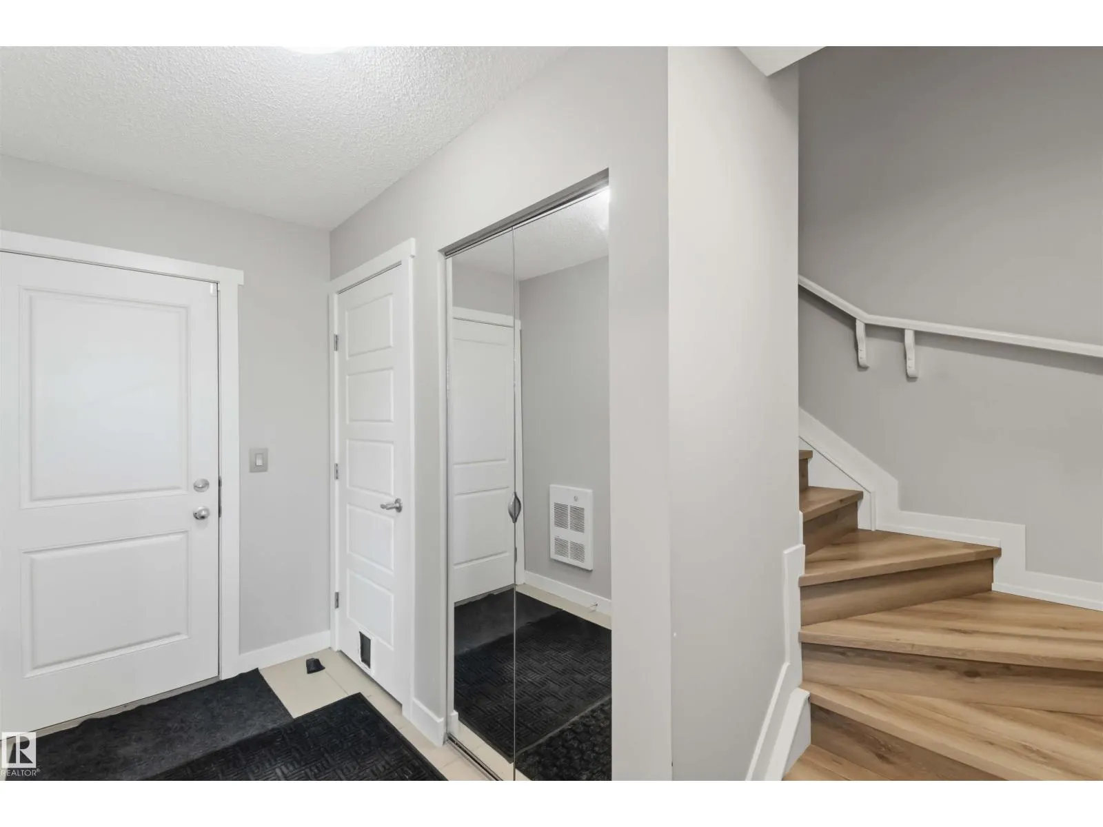 #27 17832 78 ST NW