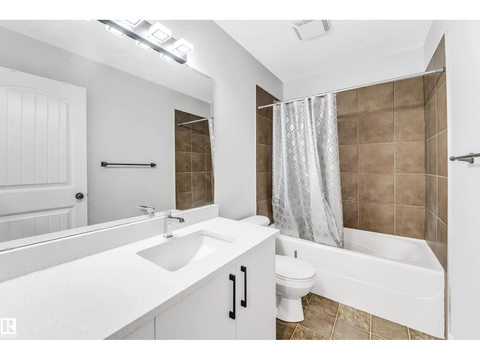 1921 119A ST SW