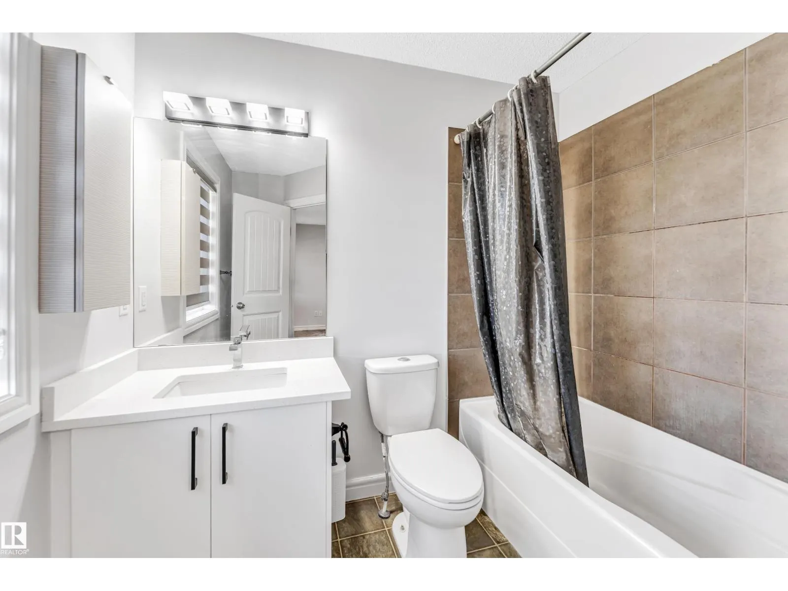 1921 119A ST SW