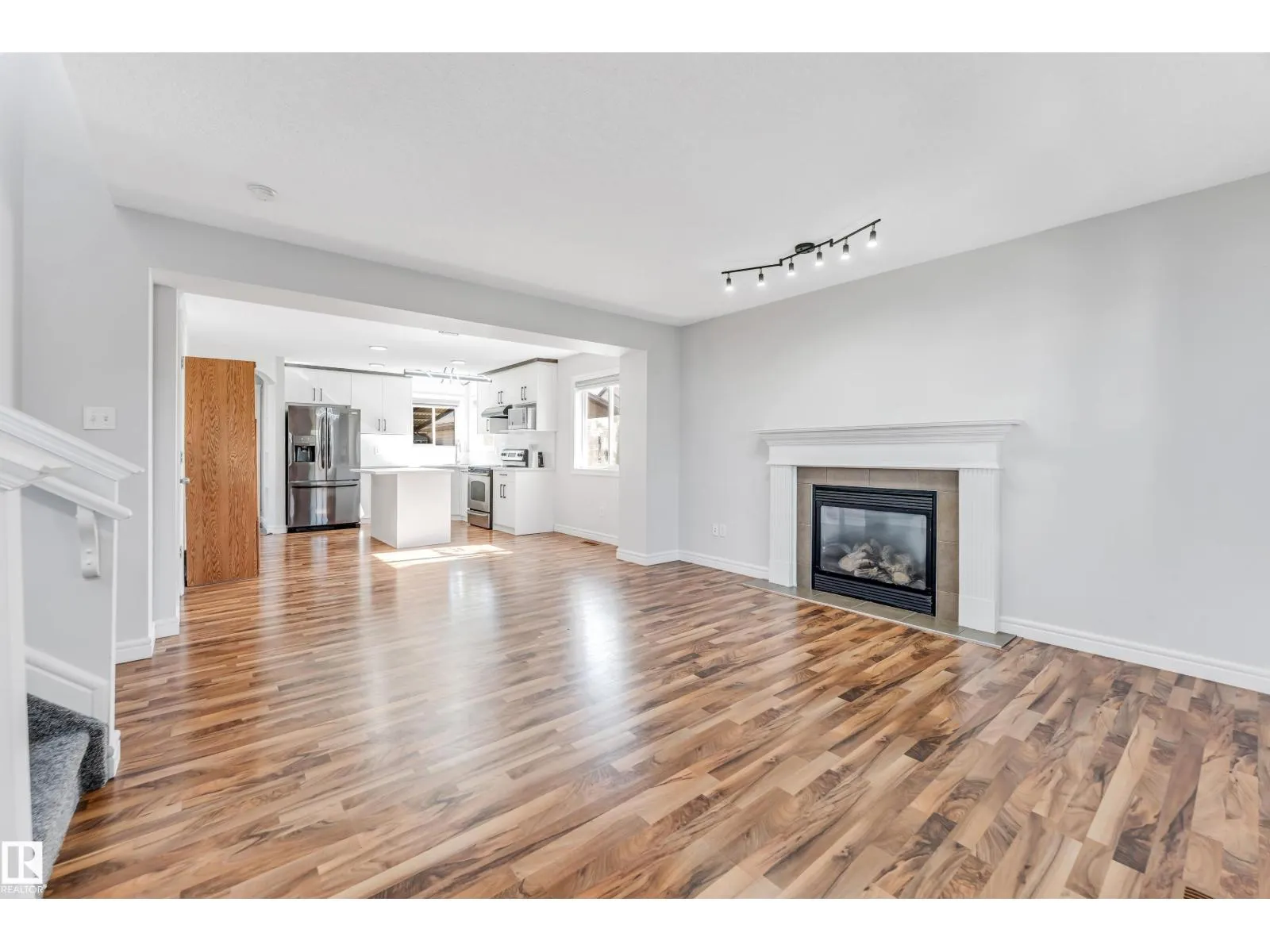 1921 119A ST SW