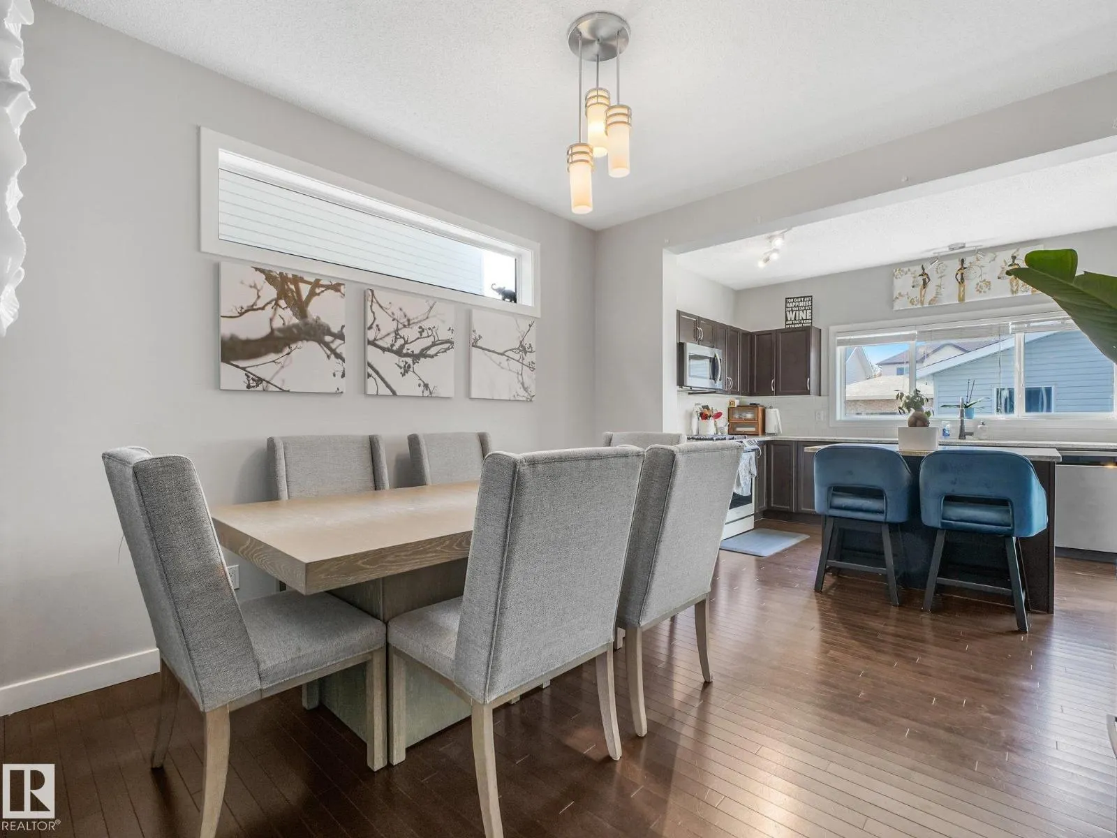 22027 97 AV NW