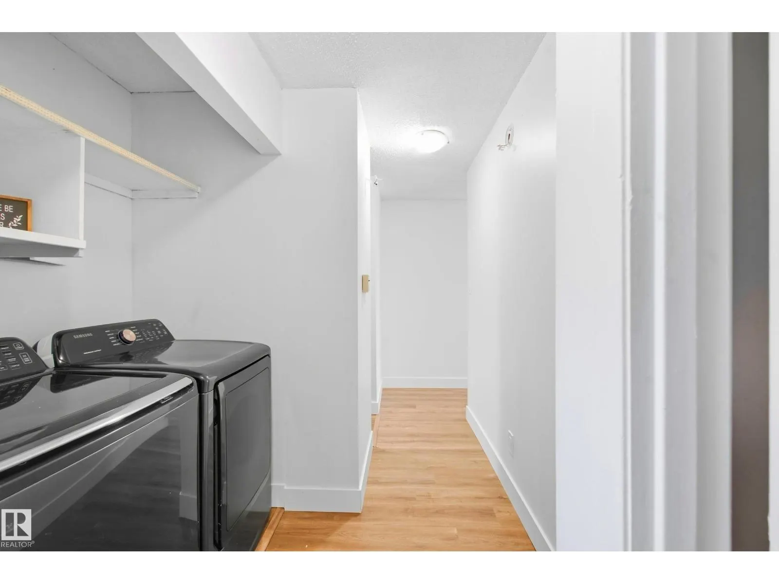 258 SURREY GD NW
