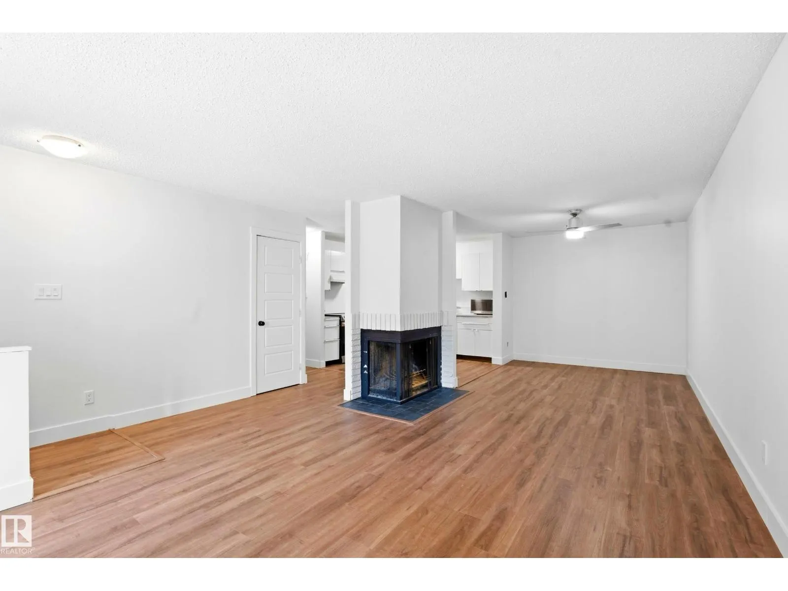 258 SURREY GD NW