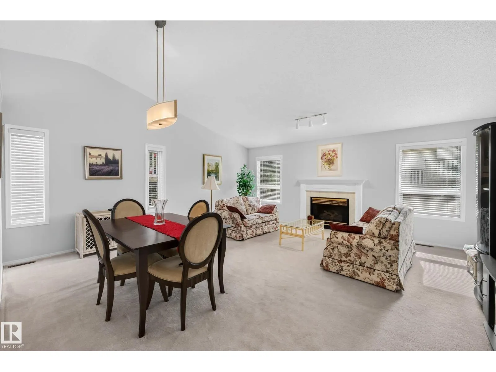 5 57A ERIN RIDGE DR