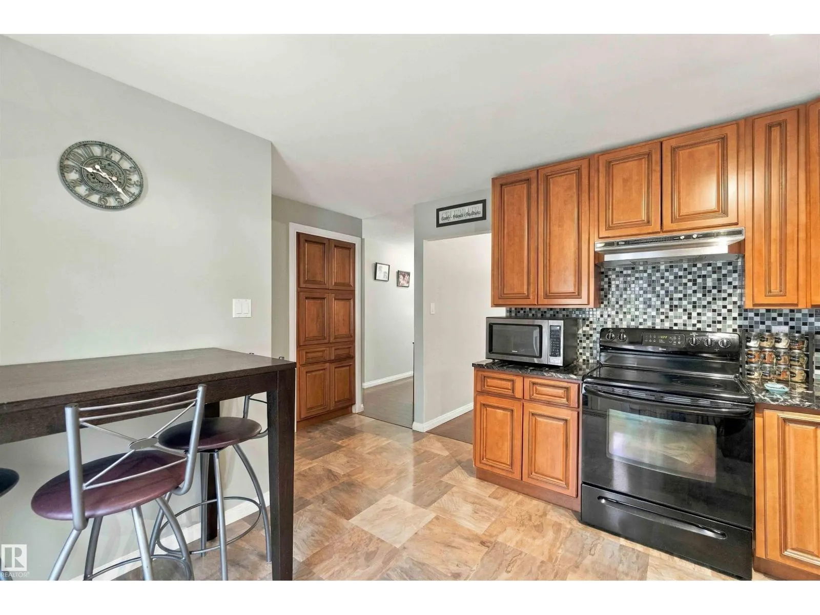 59 ROSEWOOD DR