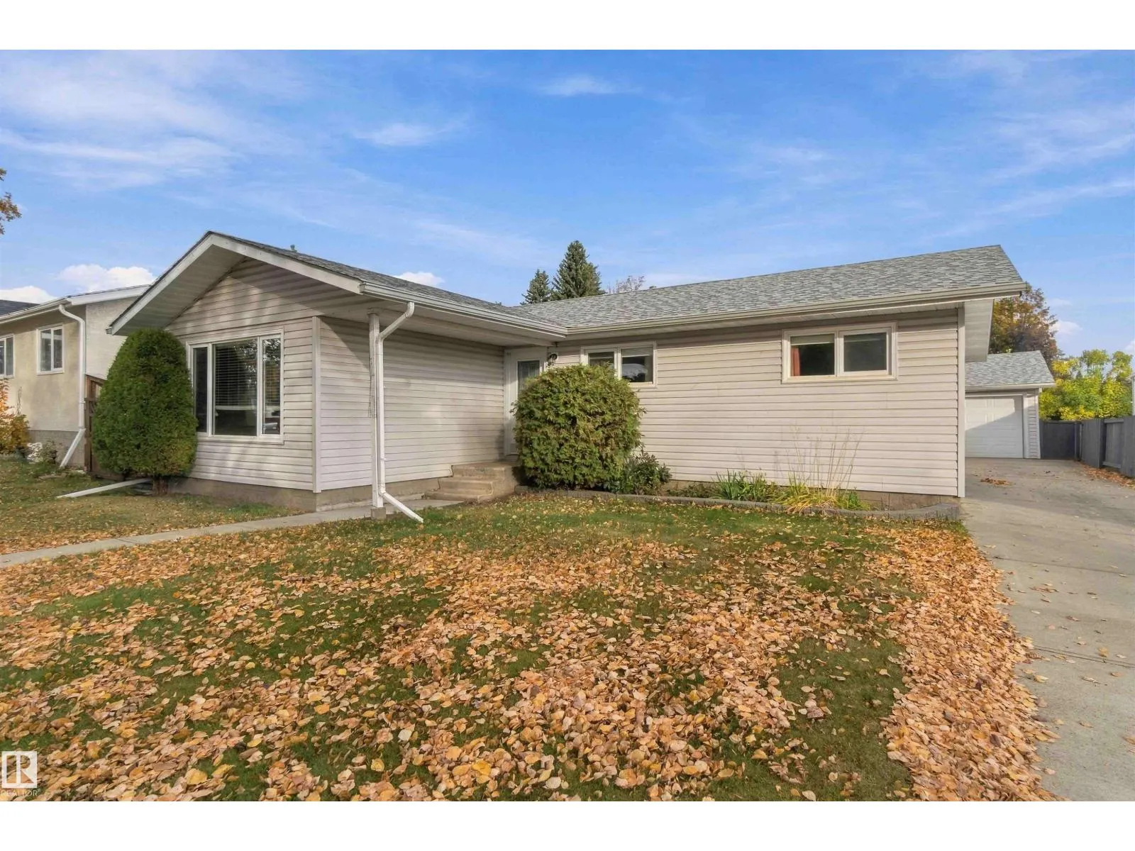 59 ROSEWOOD DR