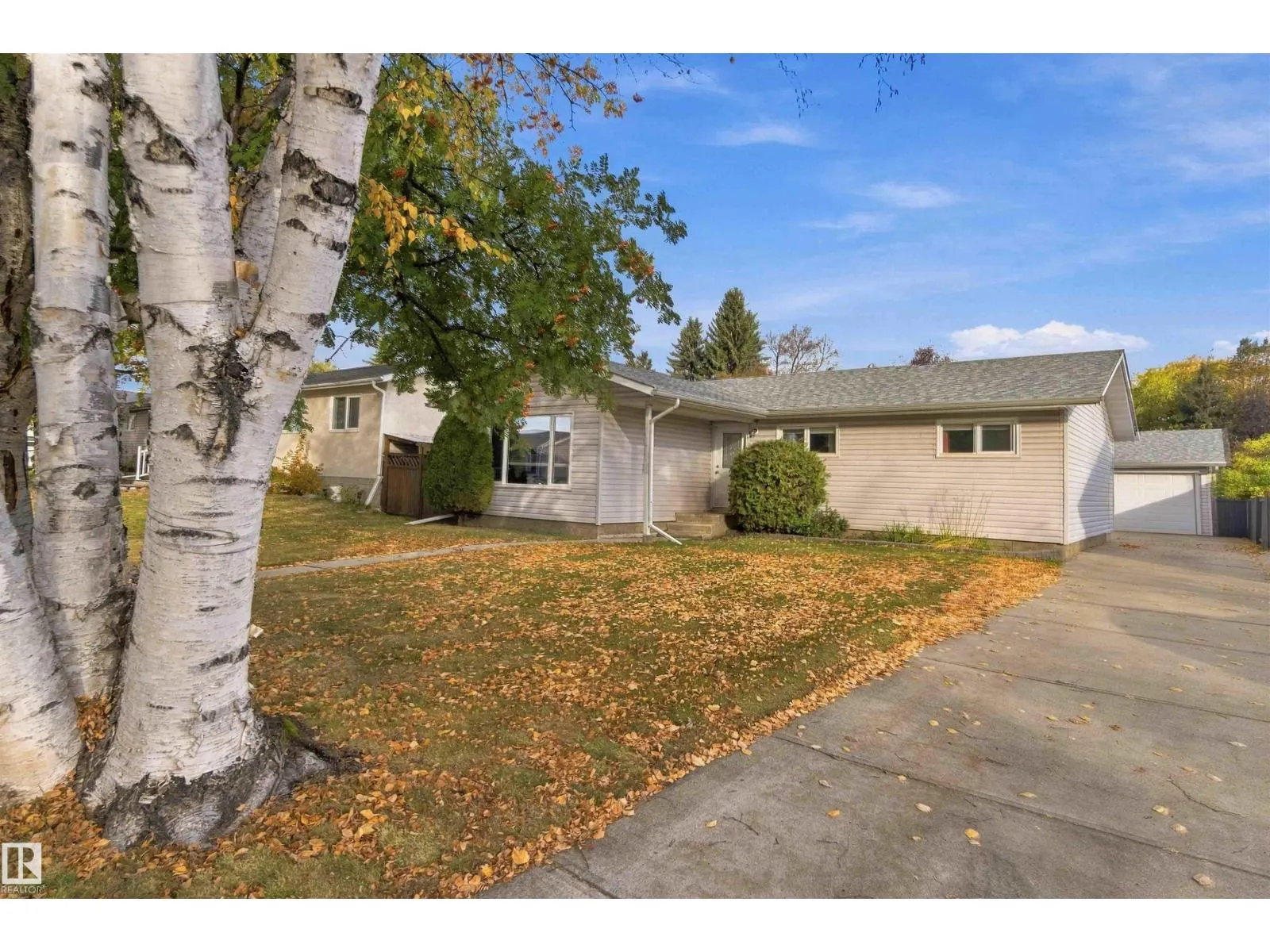 59 ROSEWOOD DR