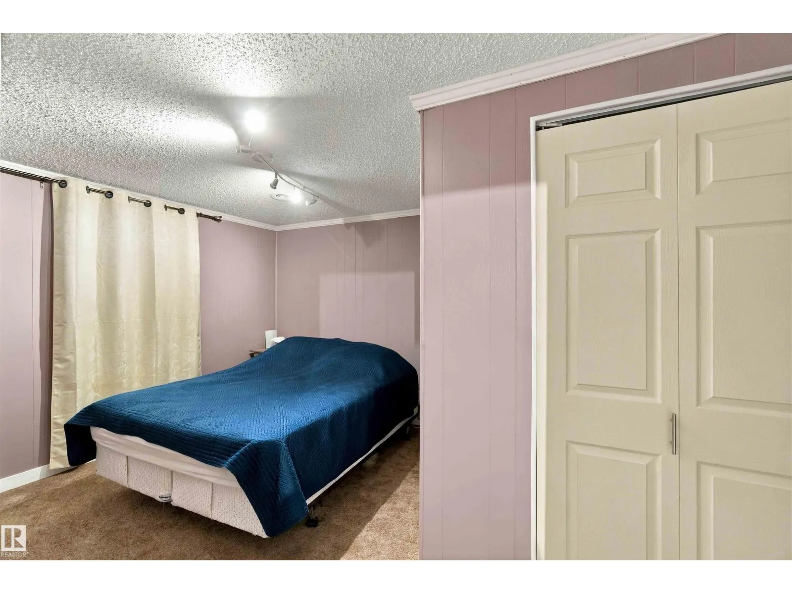 59 ROSEWOOD DR