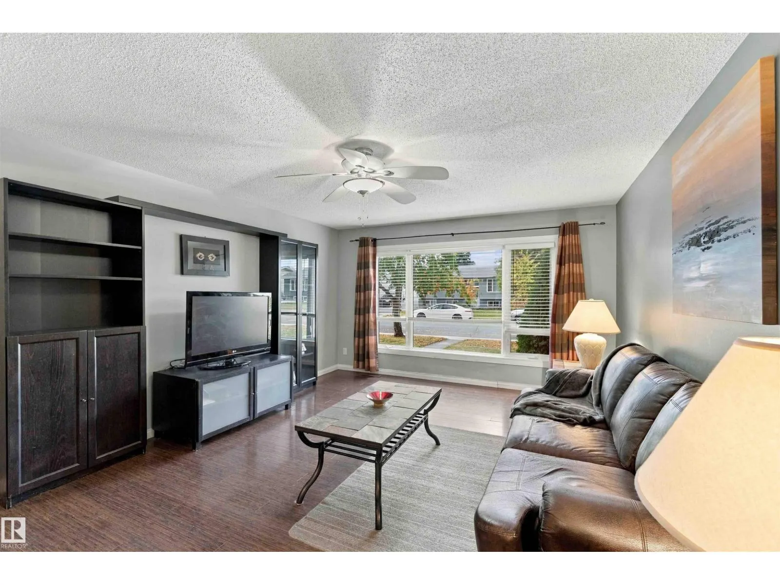59 ROSEWOOD DR