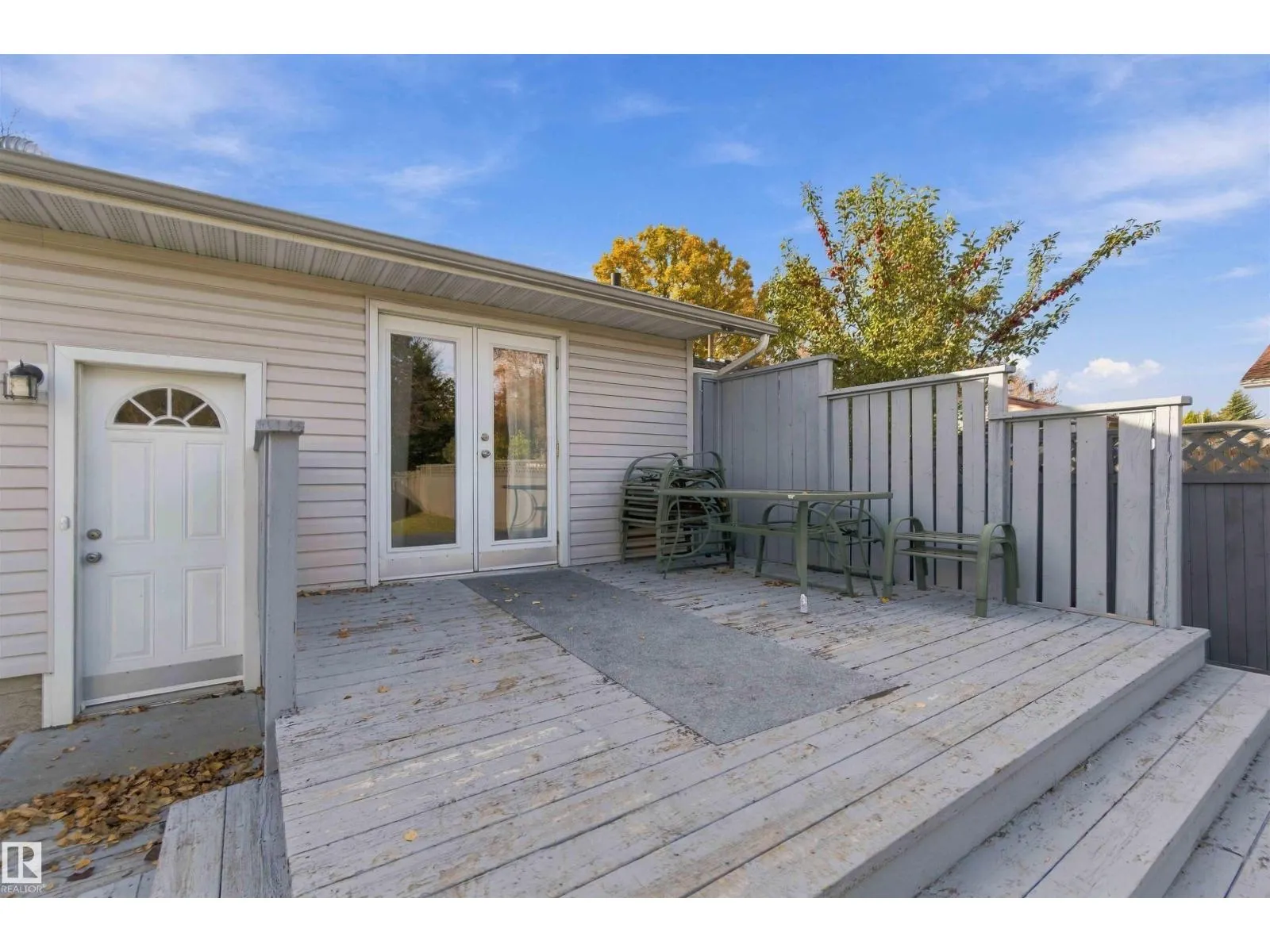 59 ROSEWOOD DR