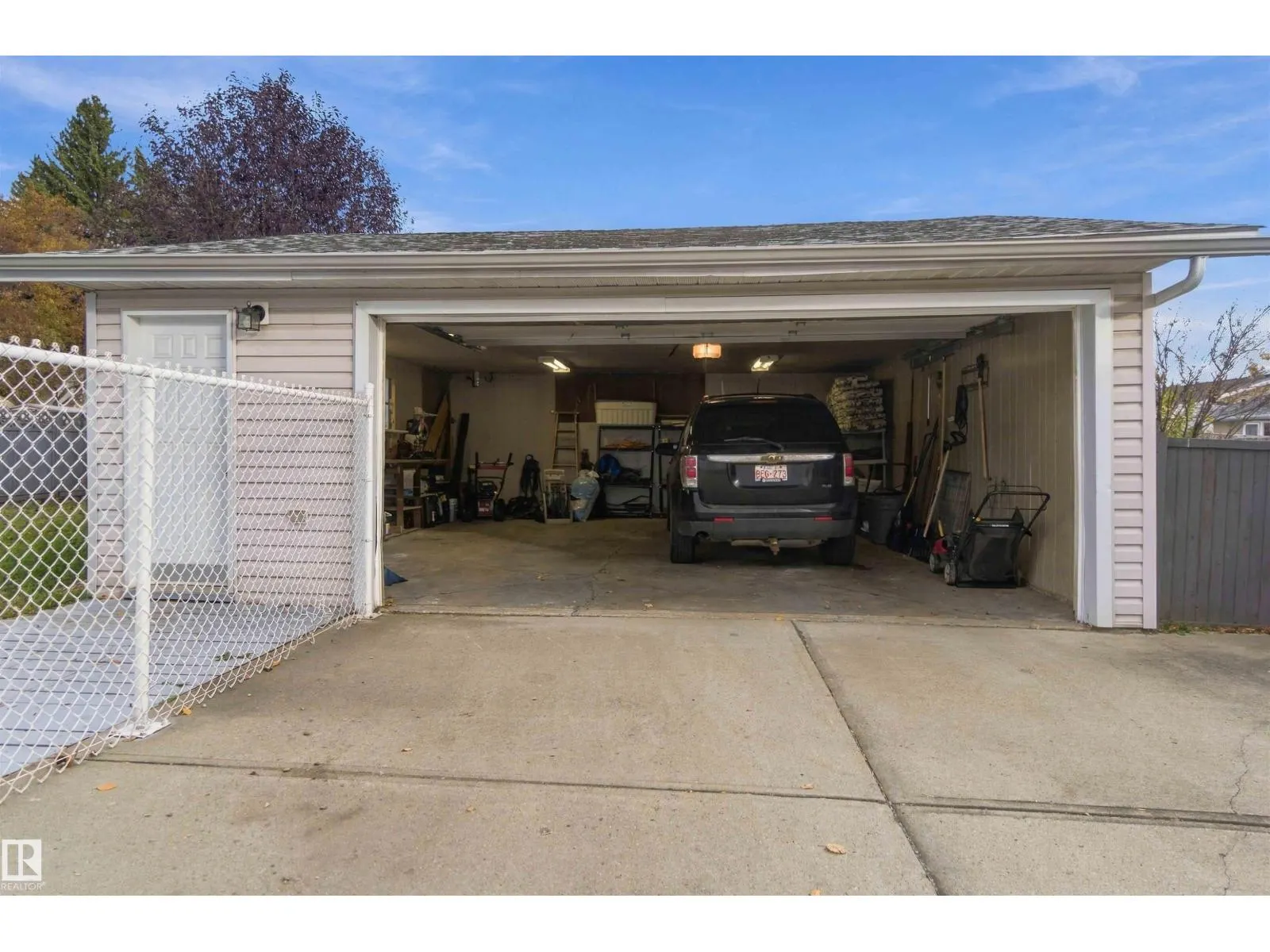 59 ROSEWOOD DR