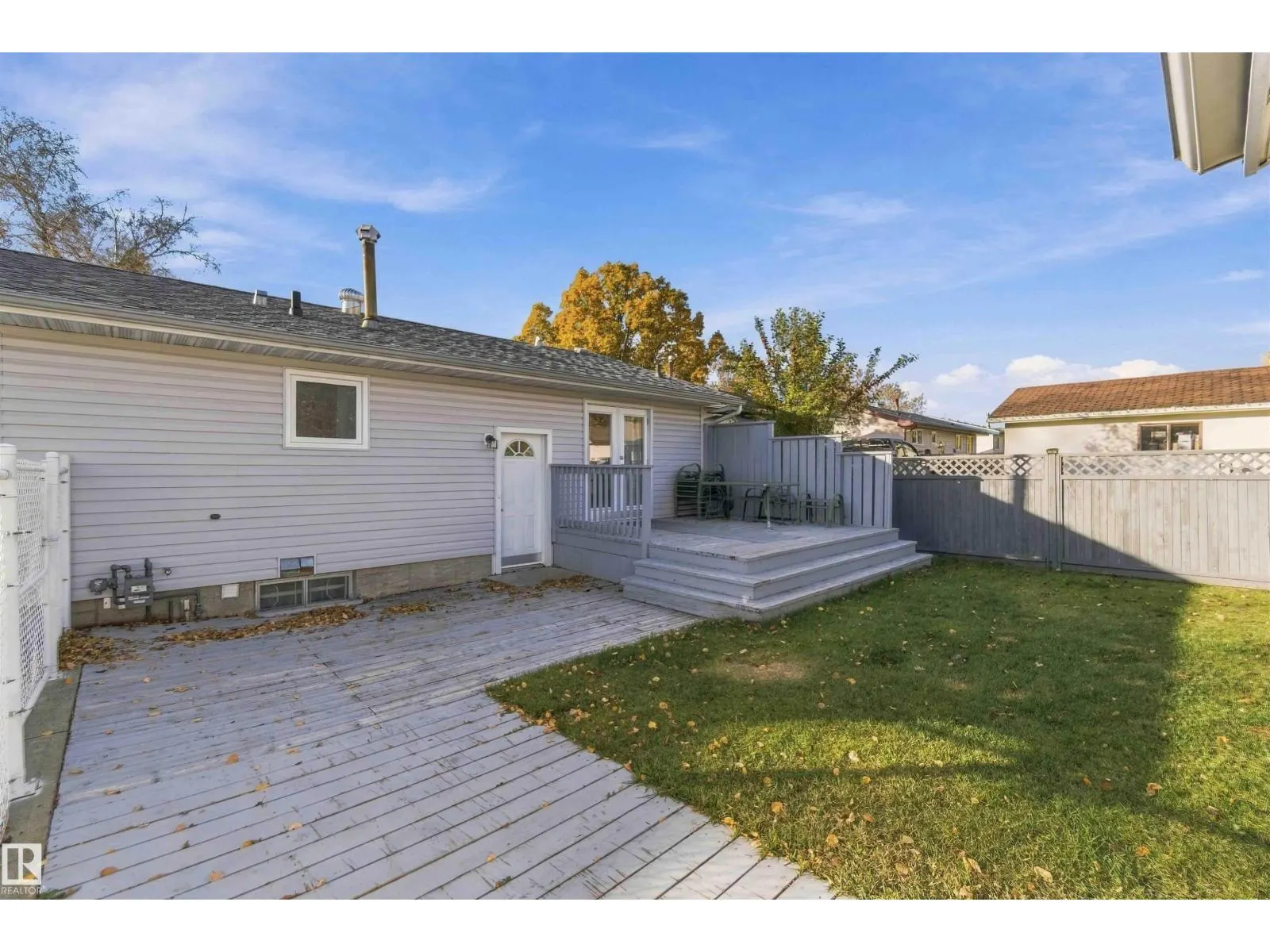 59 ROSEWOOD DR