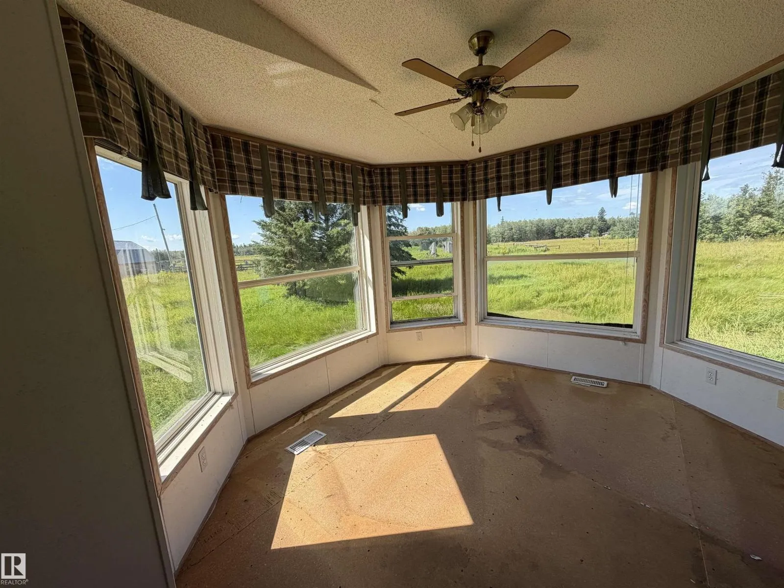 14323 TOWNSHIP 592