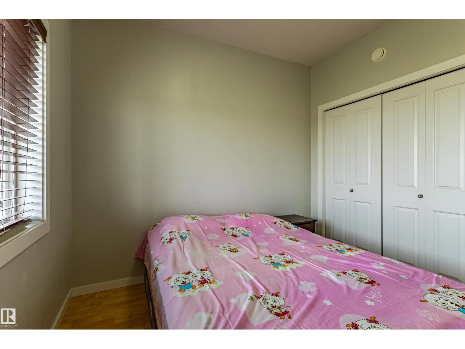 #407 9523 160 AV NW