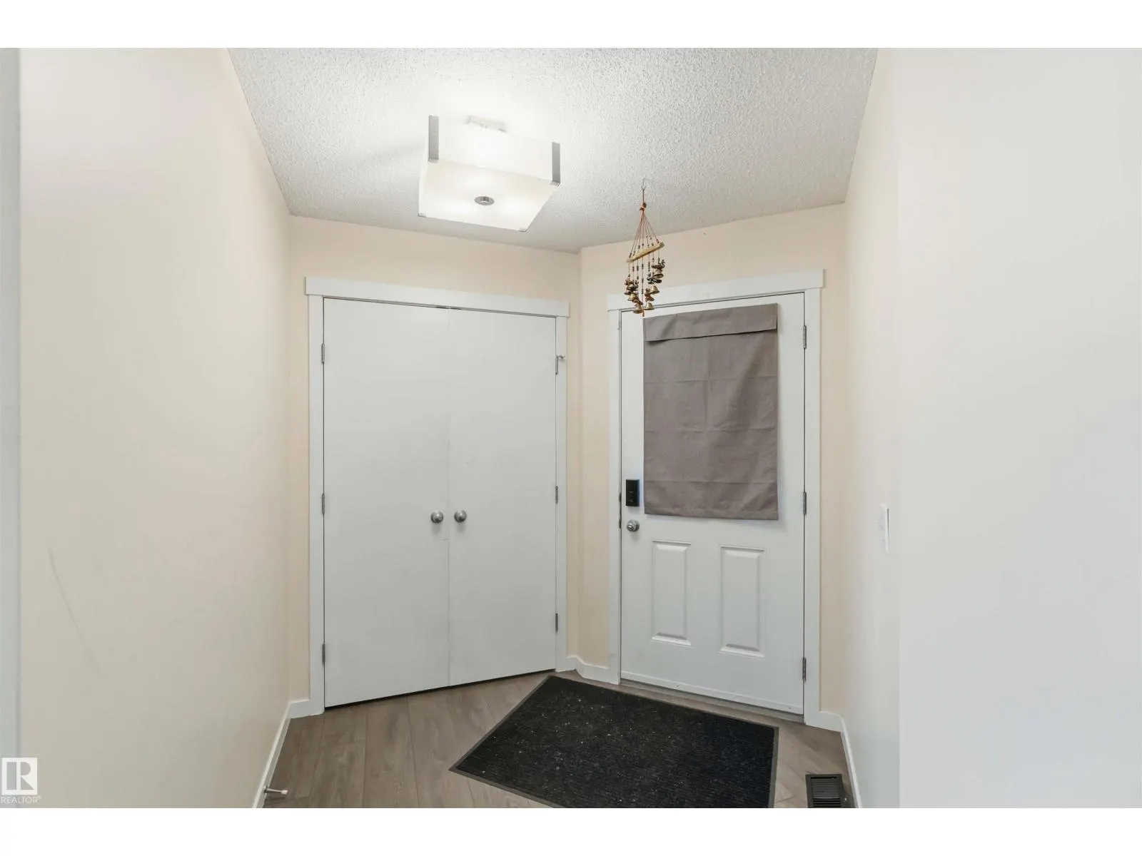 5120 19 AV SW