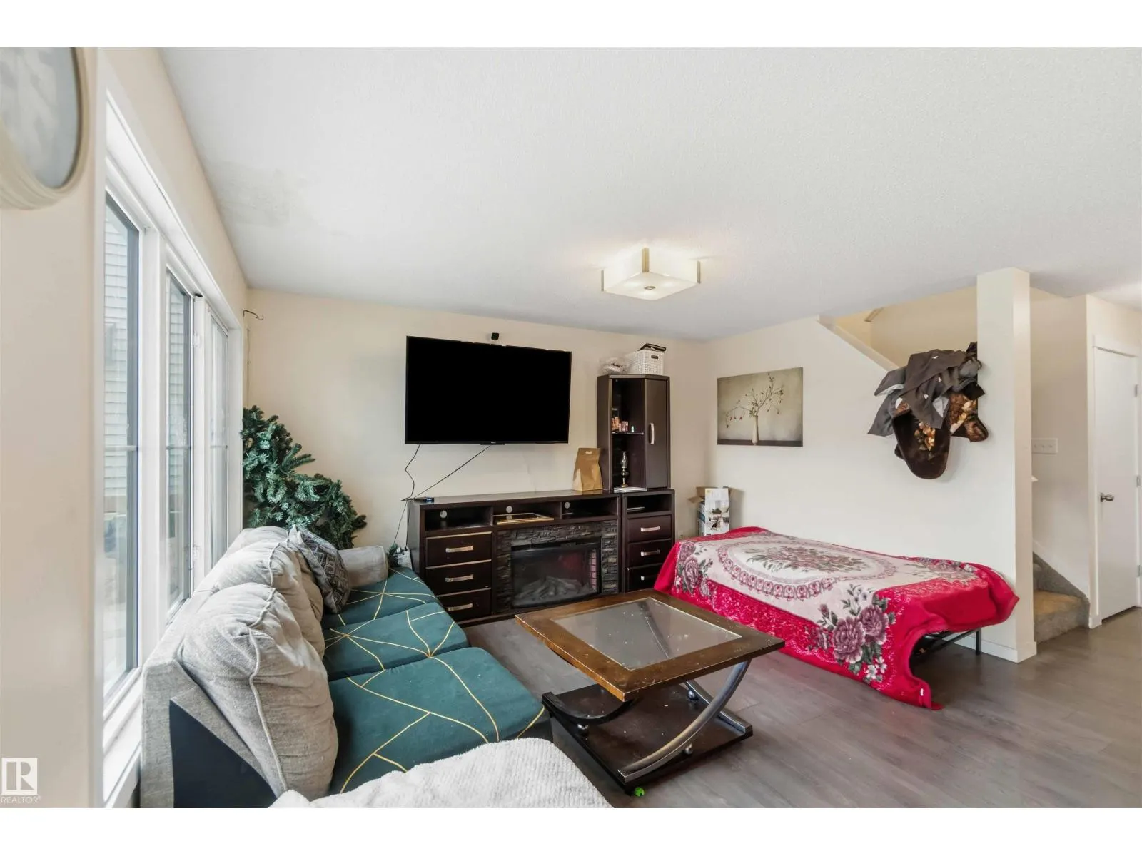 5120 19 AV SW