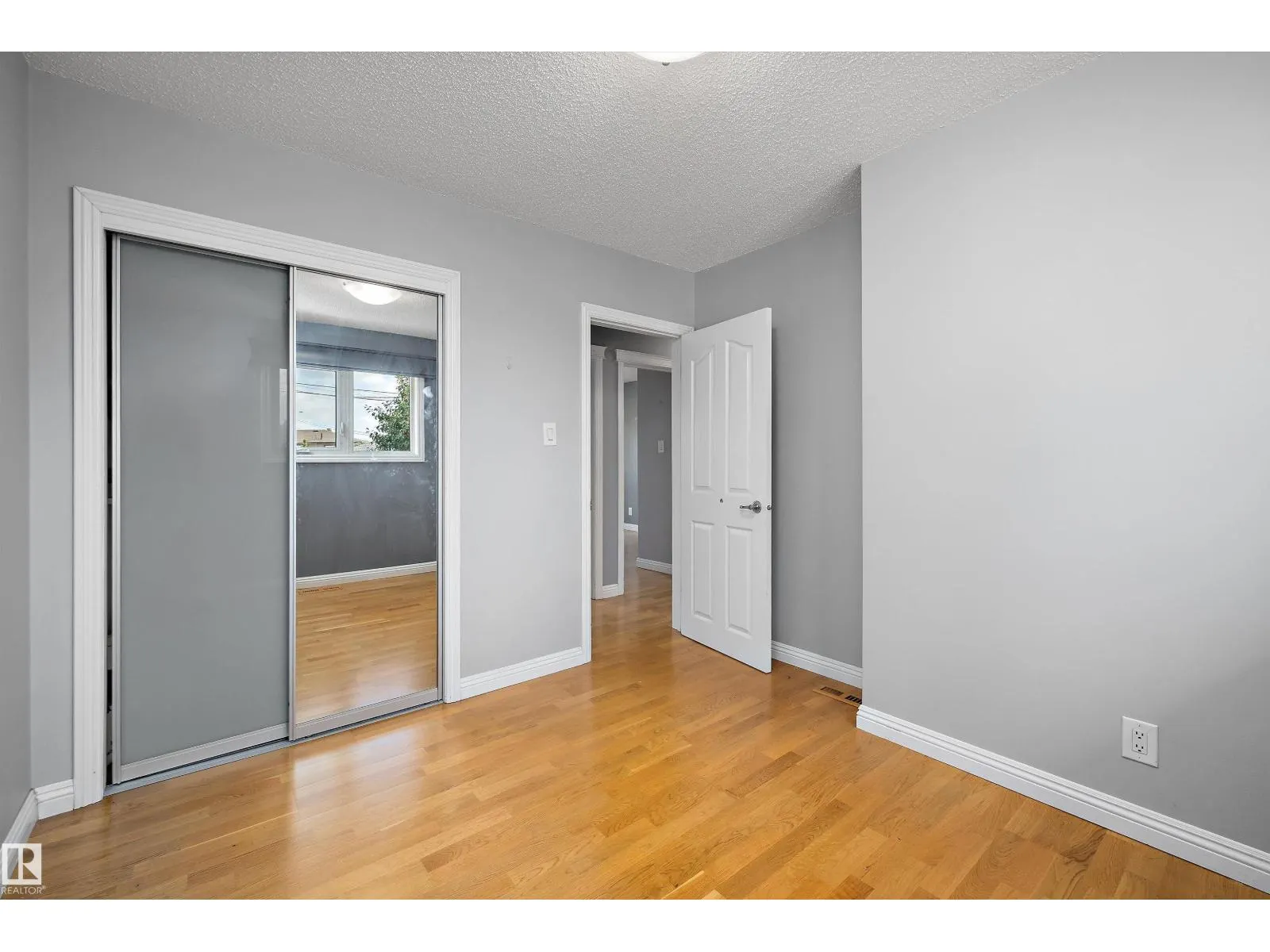 13304 73 ST NW