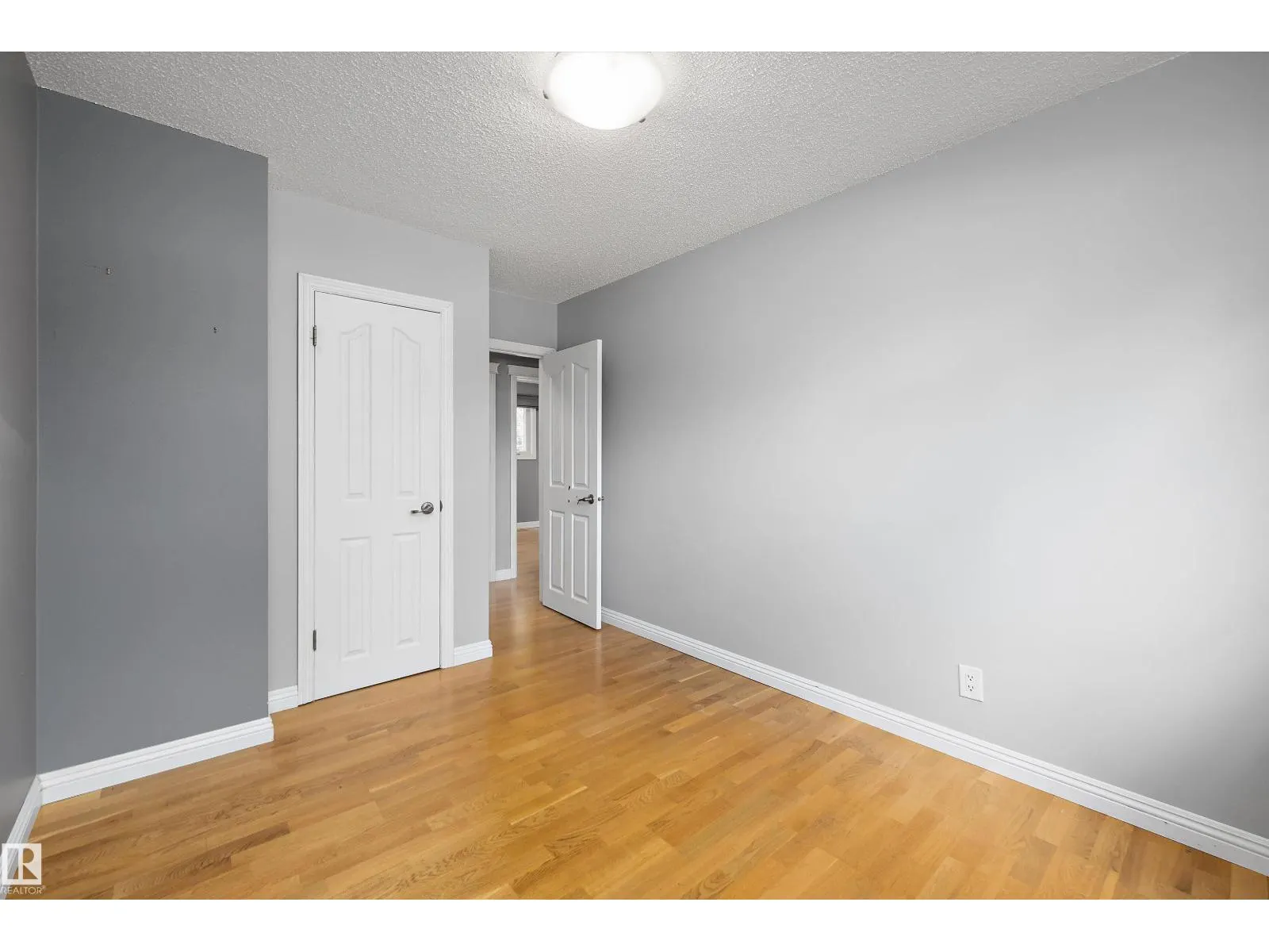 13304 73 ST NW